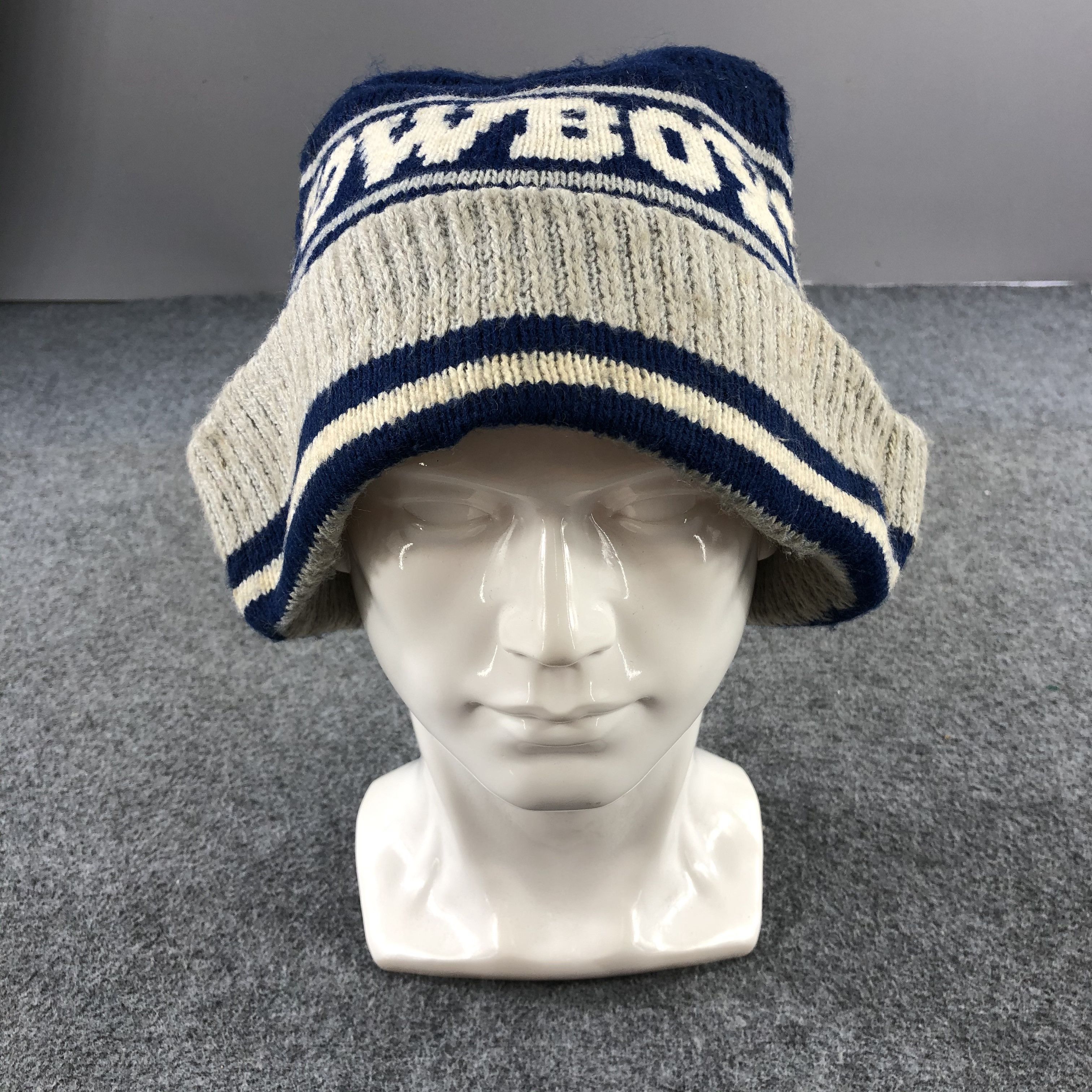 Unknown Cowboys Beanie Snowcap Snow Hat B498