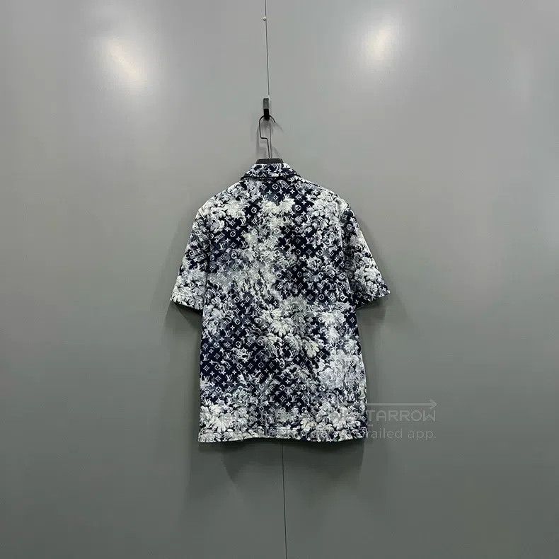Louis Vuitton Louis Vuitton Tie-dyed logo full-print short-sleeve shirt Size US L / EU 52-54 / 3 - 2 Thumbnail