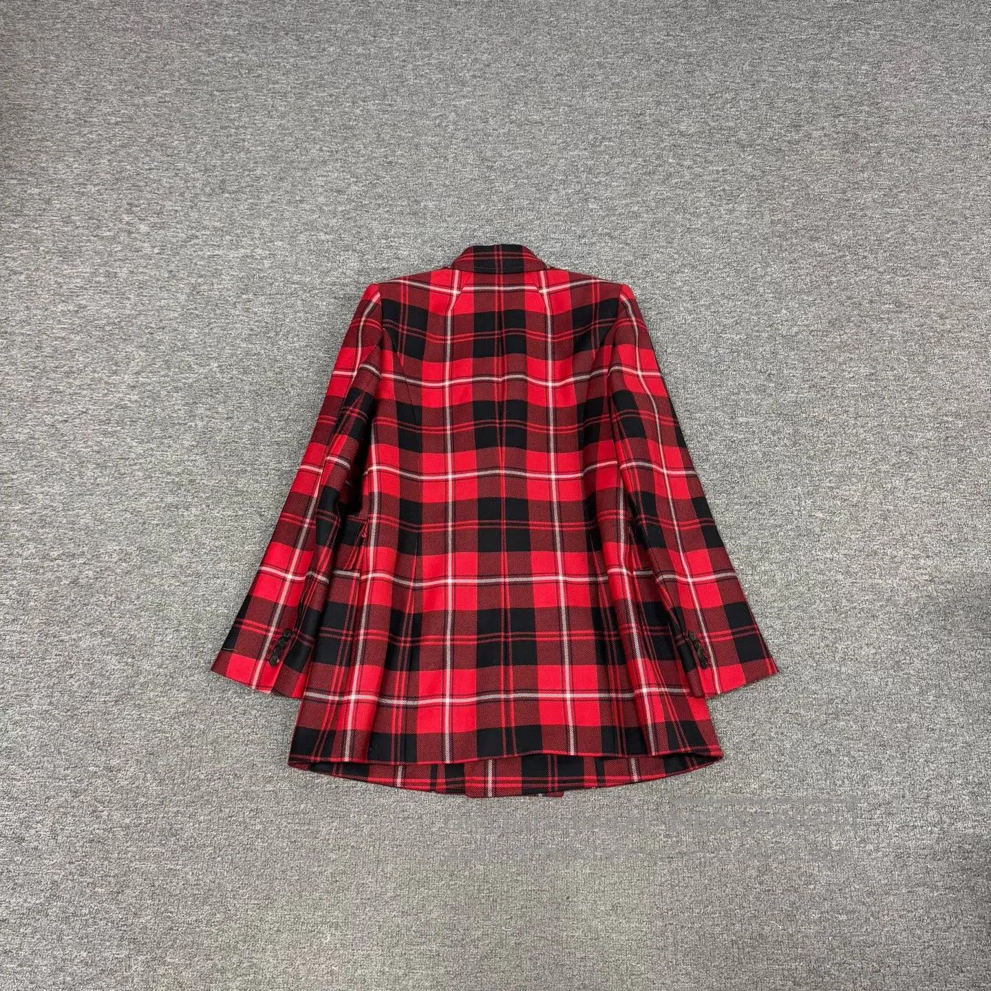 Balenciaga Balenciaga size 34 Red and black checkered wool hourglass s Size S / US 4 / IT 40 - 2 Thumbnail
