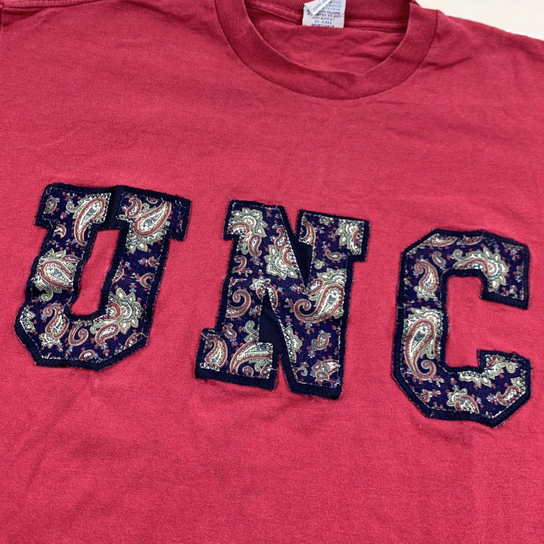 Vintage VINTAGE University of North Carolina T Shirt Adult Large Red 90s College USA Mens Size US L / EU 52-54 / 3 - 2 Thumbnail