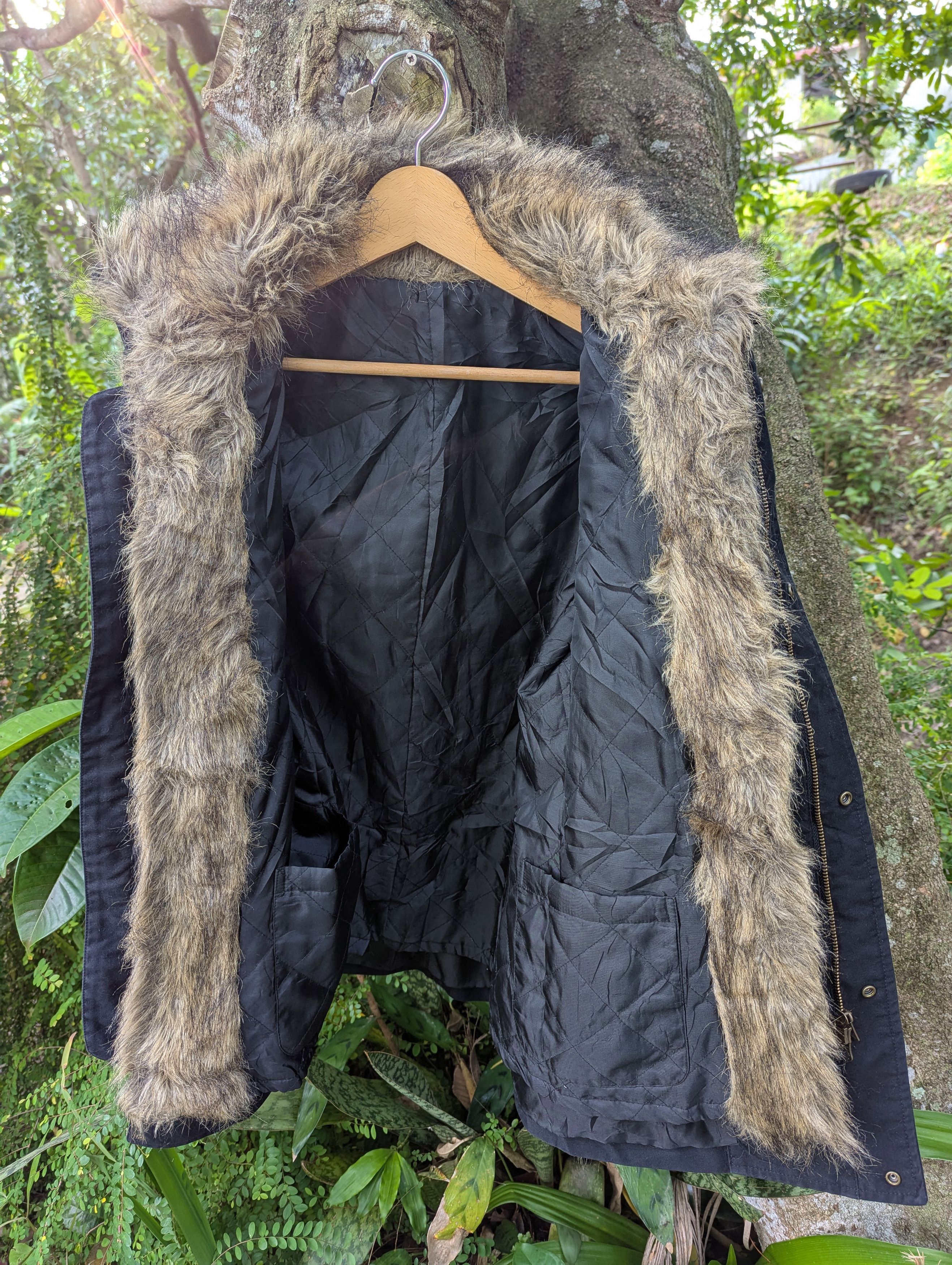 Seditionaries JAPANESE RATTLE TRAP FUR BONDAGE JACKET VKEI PUNK 2in1 Size US M / EU 48-50 / 2 - 11 Thumbnail