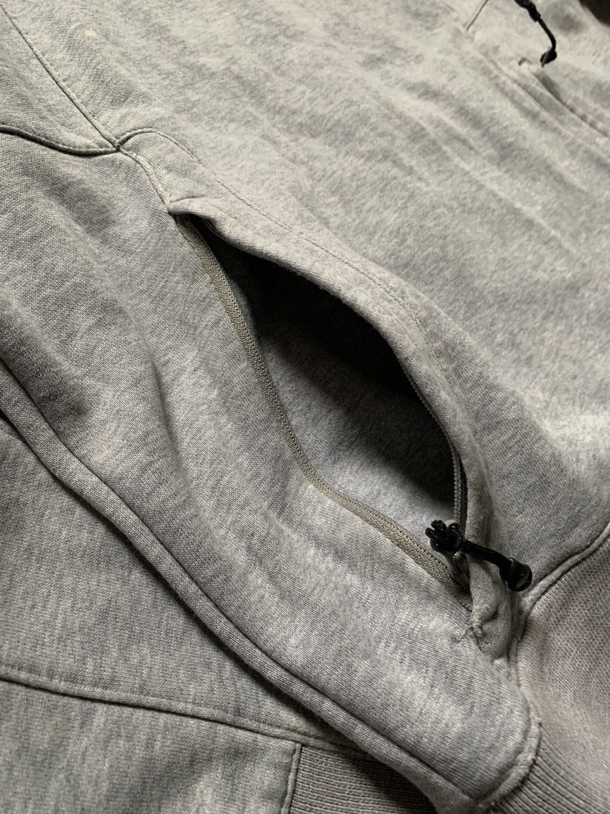 Nike Vintage Nike Boxy Fit Hoodie Spell Out Swoosh Grey Y2K USA Size US S / EU 44-46 / 1 - 5 Thumbnail