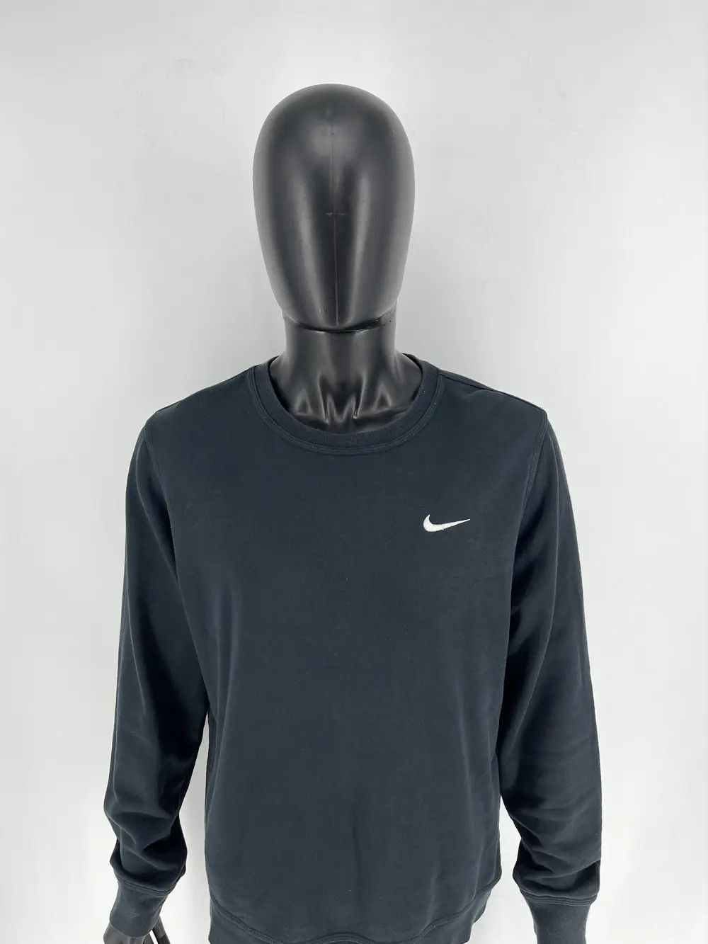 Nike × Vintage Vintage Nike Black Embroidery Logos Sweatshirt Crazy Style Size US L / EU 52-54 / 3 - 6 Thumbnail