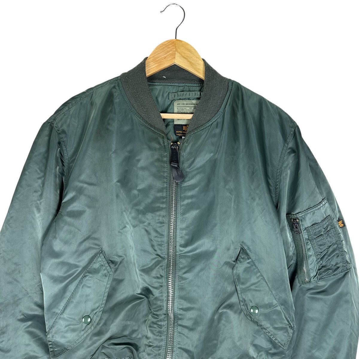 Alpha Industries ALPHA INDUSTRIES MA-1 BOMBER JACKET RIOT Size US L / EU 52-54 / 3 - 2 Thumbnail
