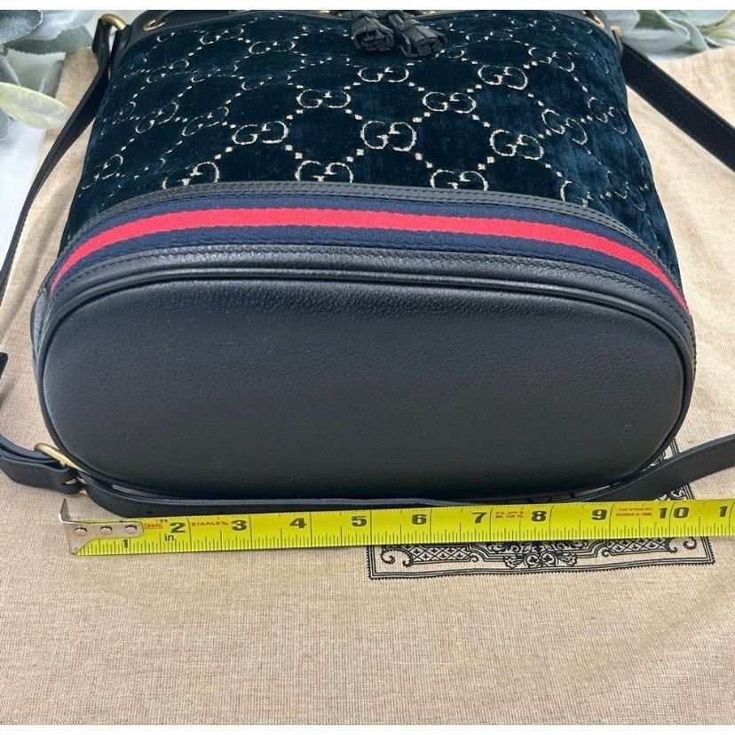 Gucci Gucci OPHIDIA blue velvet bucket bag with leather trim Size ONE SIZE - 16 Thumbnail