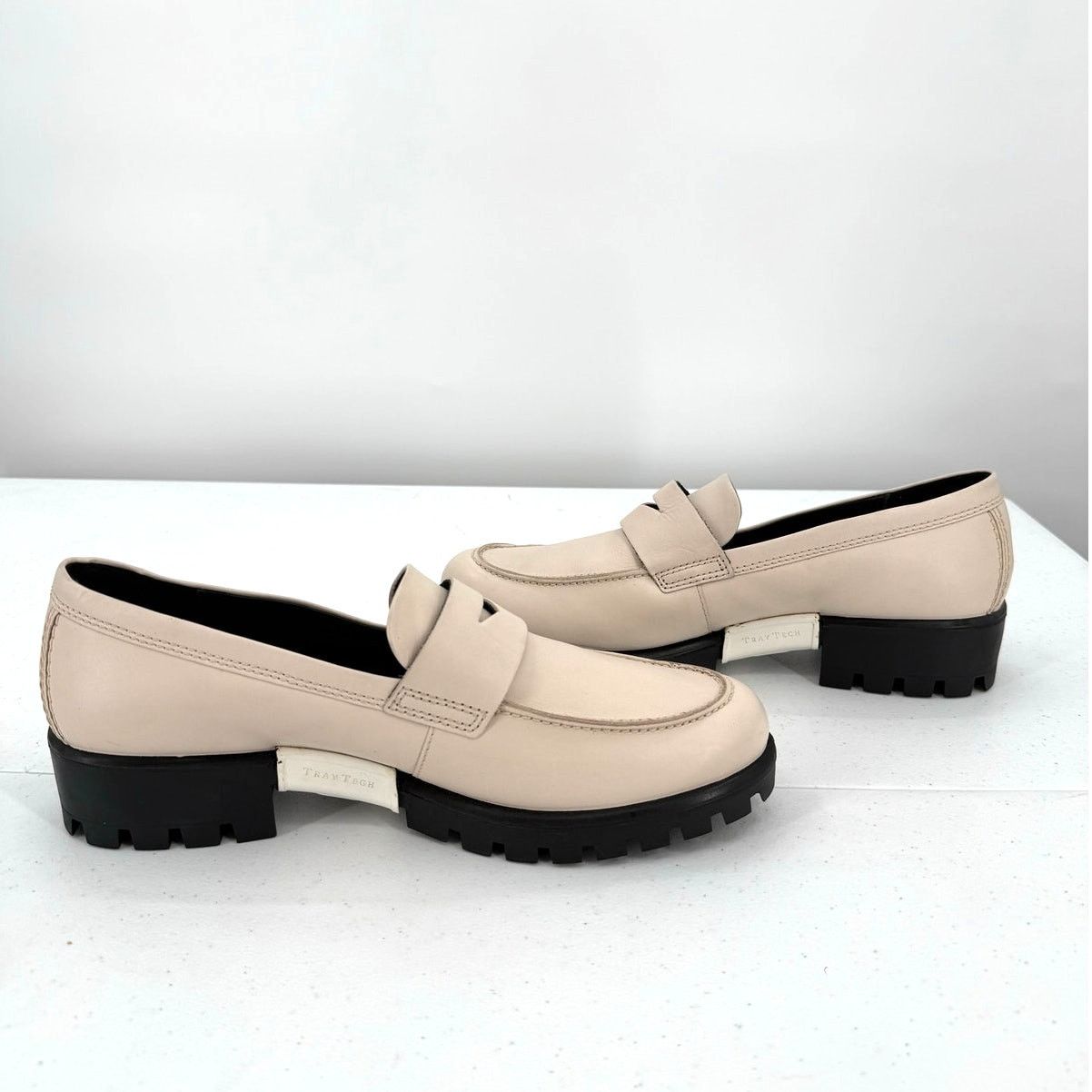 Ecco NEW ECCO Women's Modtray Beige Leather Penny Loafer Size 10 Size US 10 / IT 40 - 1 Thumbnail