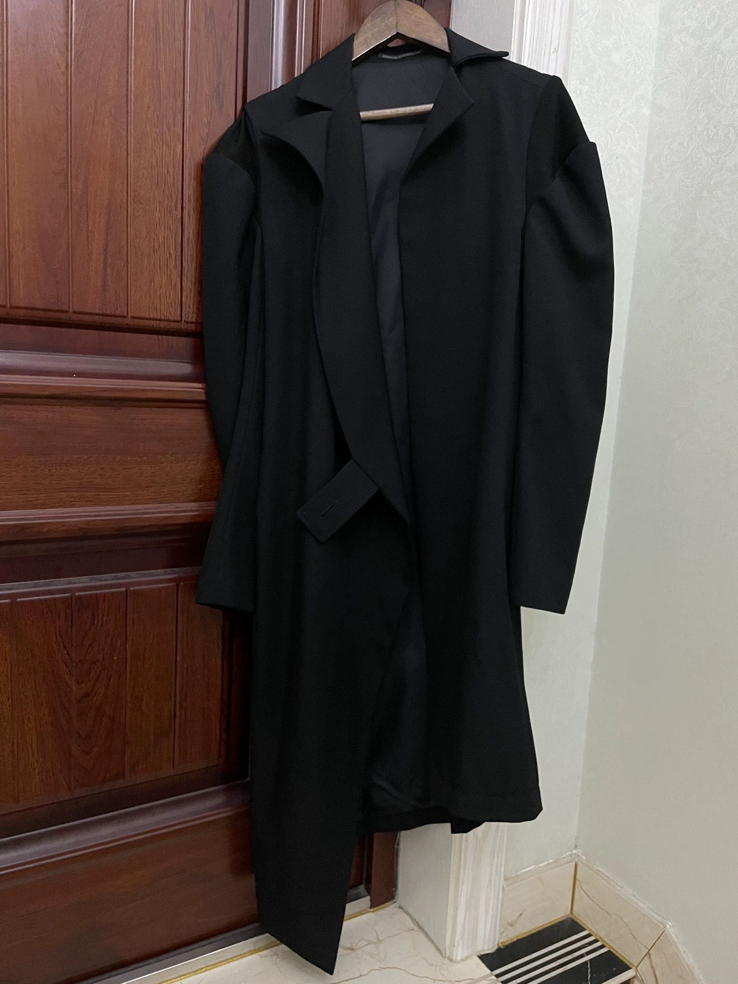 Yohji Yamamoto Yohji Yamamoto Women's Black Trench Coat Size M / US 6-8 / IT 42-44 - 1 Thumbnail