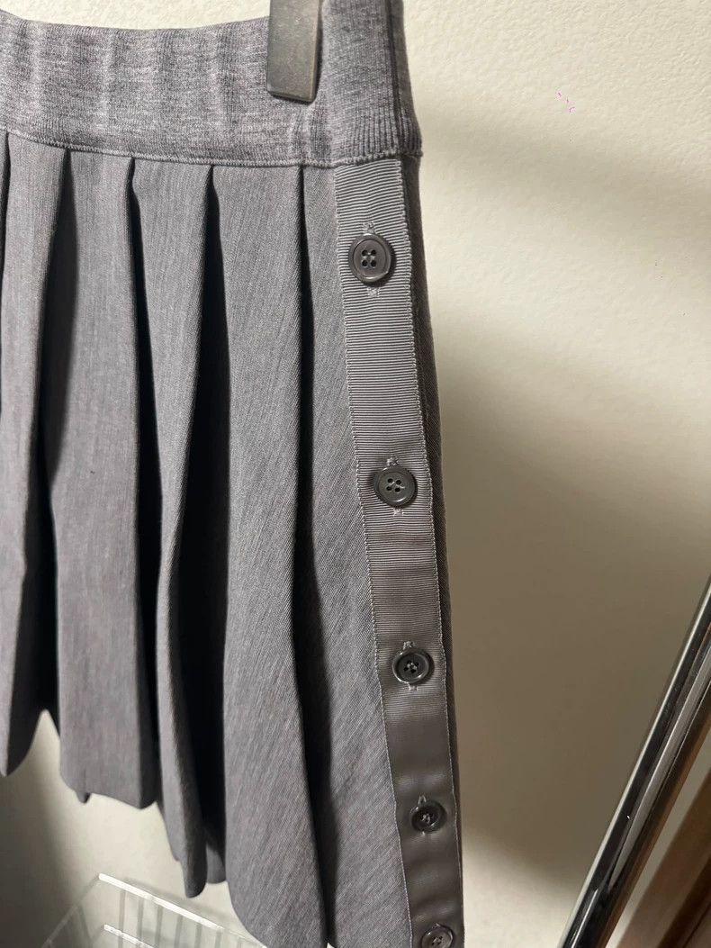 Thom Browne Thom browne Gray button pleated skirt 2503-Nextarrow Size 24" / US 00 / IT 34 - 3 Thumbnail