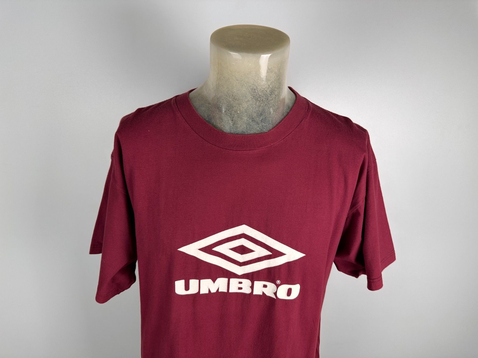 Umbro Vintage Umbro Mens T Shirt Red Size L Size US L / EU 52-54 / 3 - 2 Thumbnail