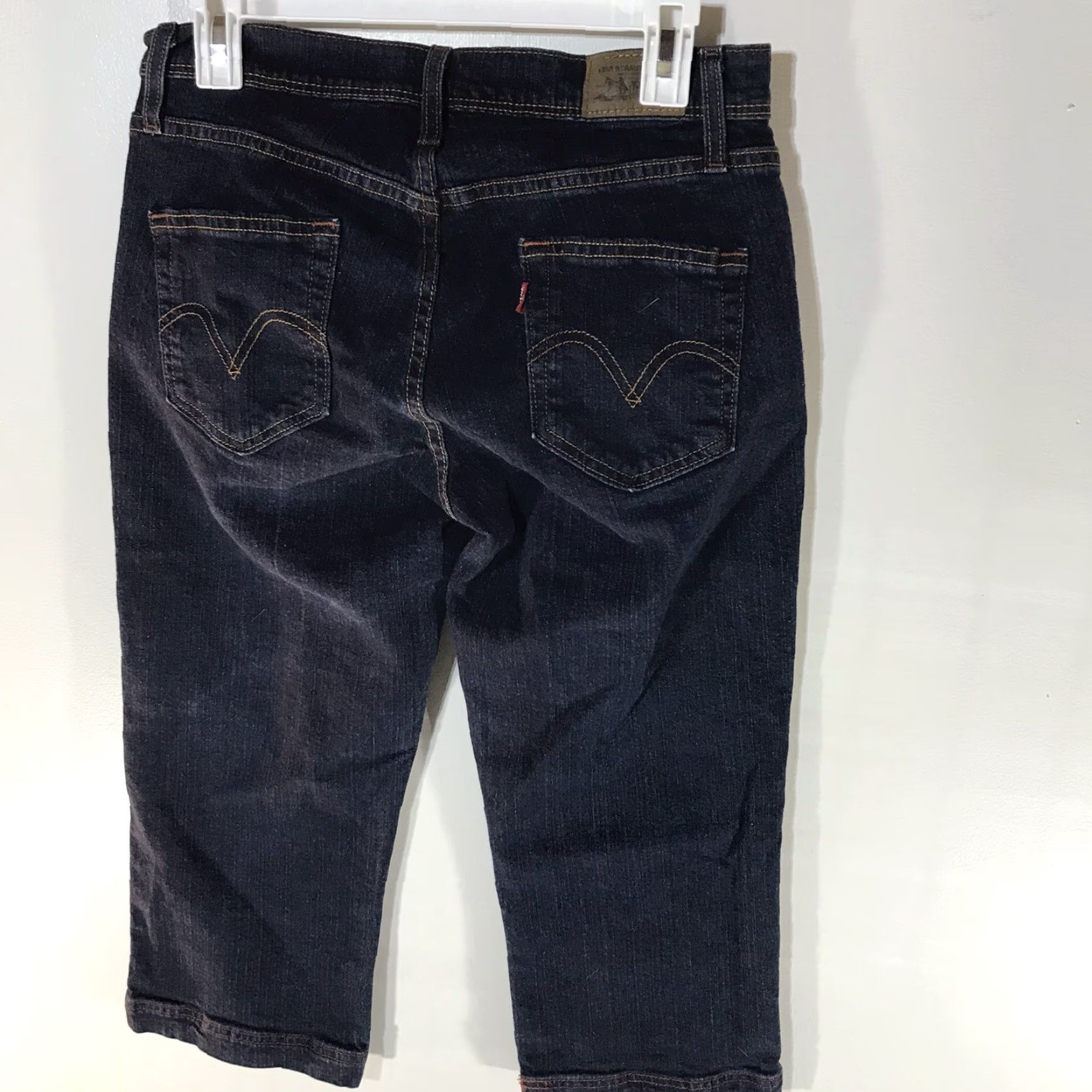 Levi's Levi's 529 Curvy Capris Jeans Womens Size 8 Dark Wash Blue Lightweight Pockets Comfort Size ONE SIZE - 2 Thumbnail