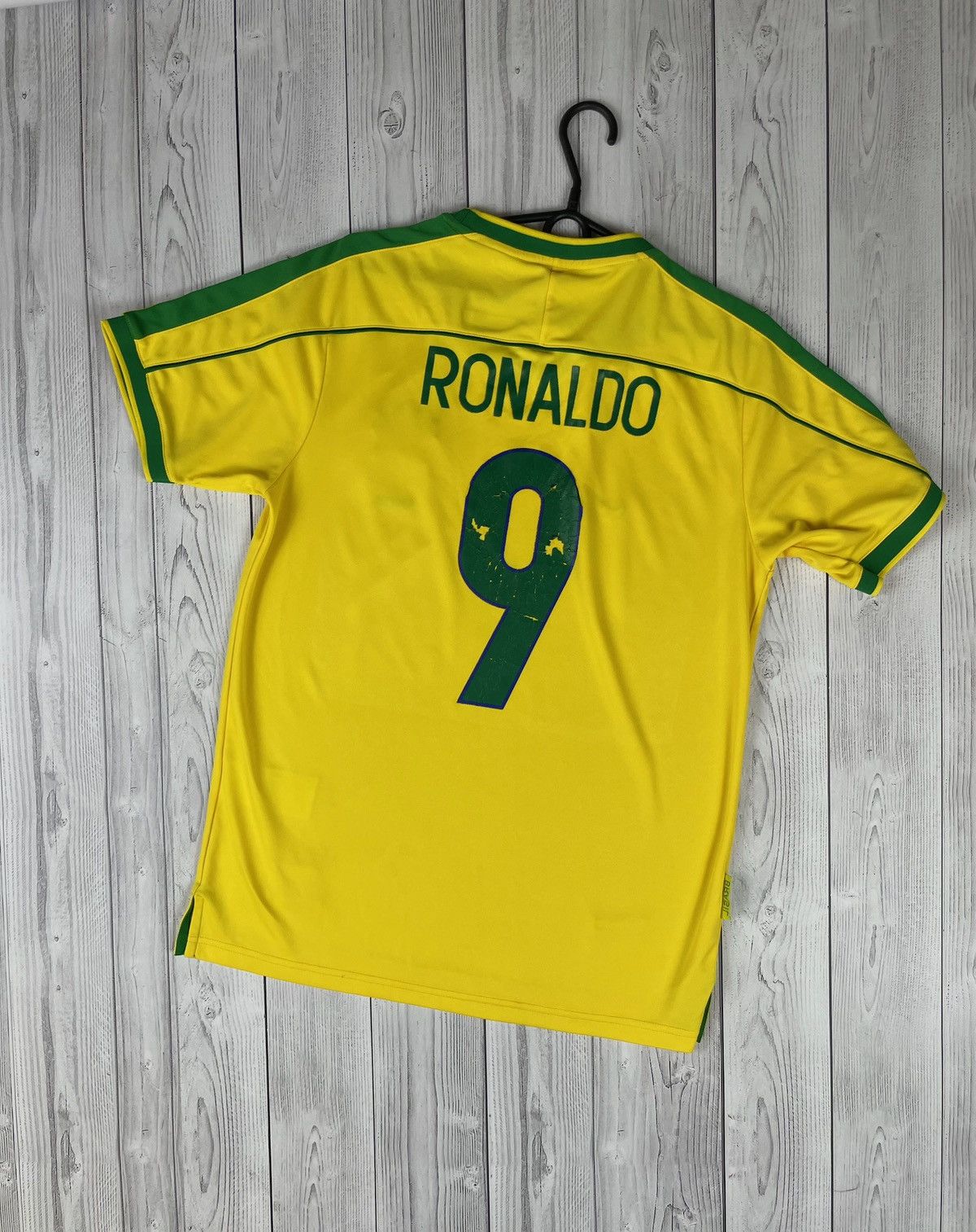Other Vintage Brazil tee logo yellow size L Size US L / EU 52-54 / 3 - 2 Thumbnail