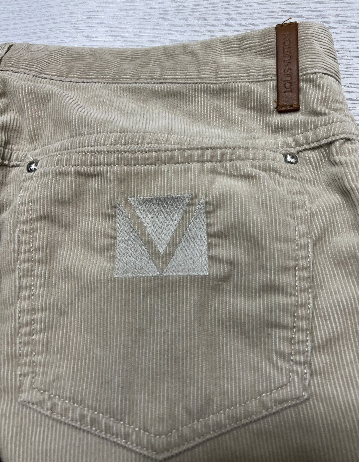 Louis Vuitton Louis Vuitton - “Gaston V” Slim Corduroy Trouser Size US 30 / EU 46 - 6 Thumbnail
