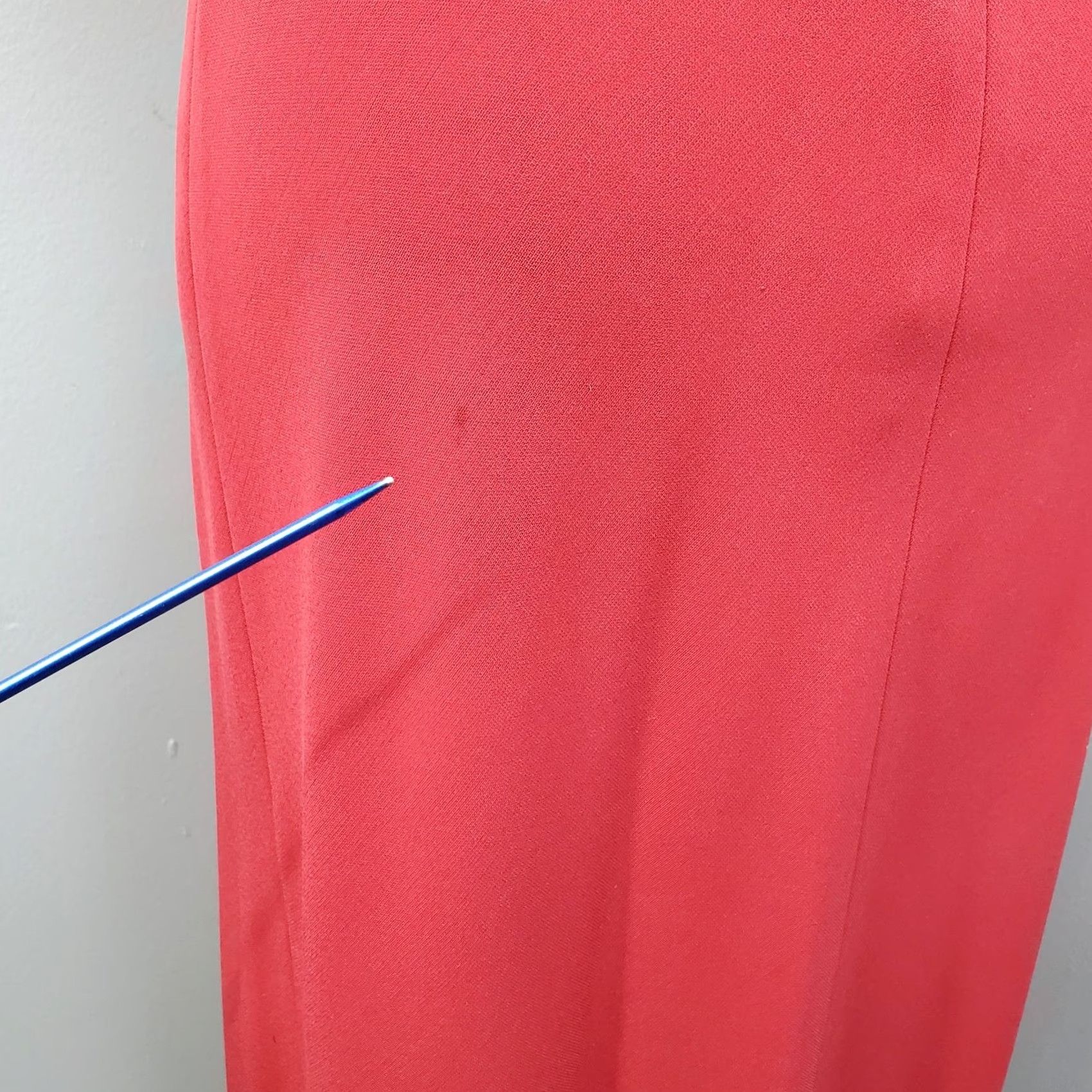 Ralph Lauren Lauren Ralph Lauren Womens 4 Red Summer Sleeveless Sheath Dress V-Neck Deep Neck, Wide Straps, Knee Length, Formal Sh Size S / US 4 / IT 40 - 3 Thumbnail