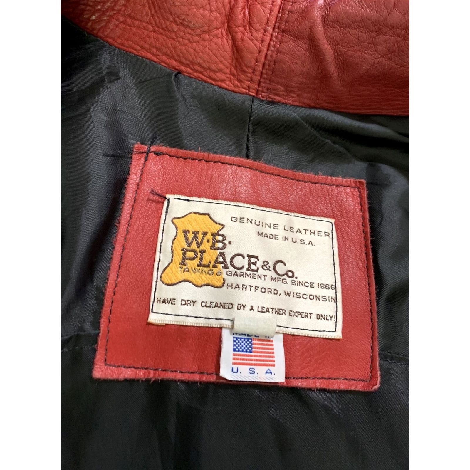 Vintage VINTAGE W.B. PLACE USA WESTERN Rancher Leather JACKET Mens Medium Red Lined Jacket, Leather, Long, Button Closure, Solid, Sheriff Theme Size US M / EU 48-50 / 2 - 3 Thumbnail