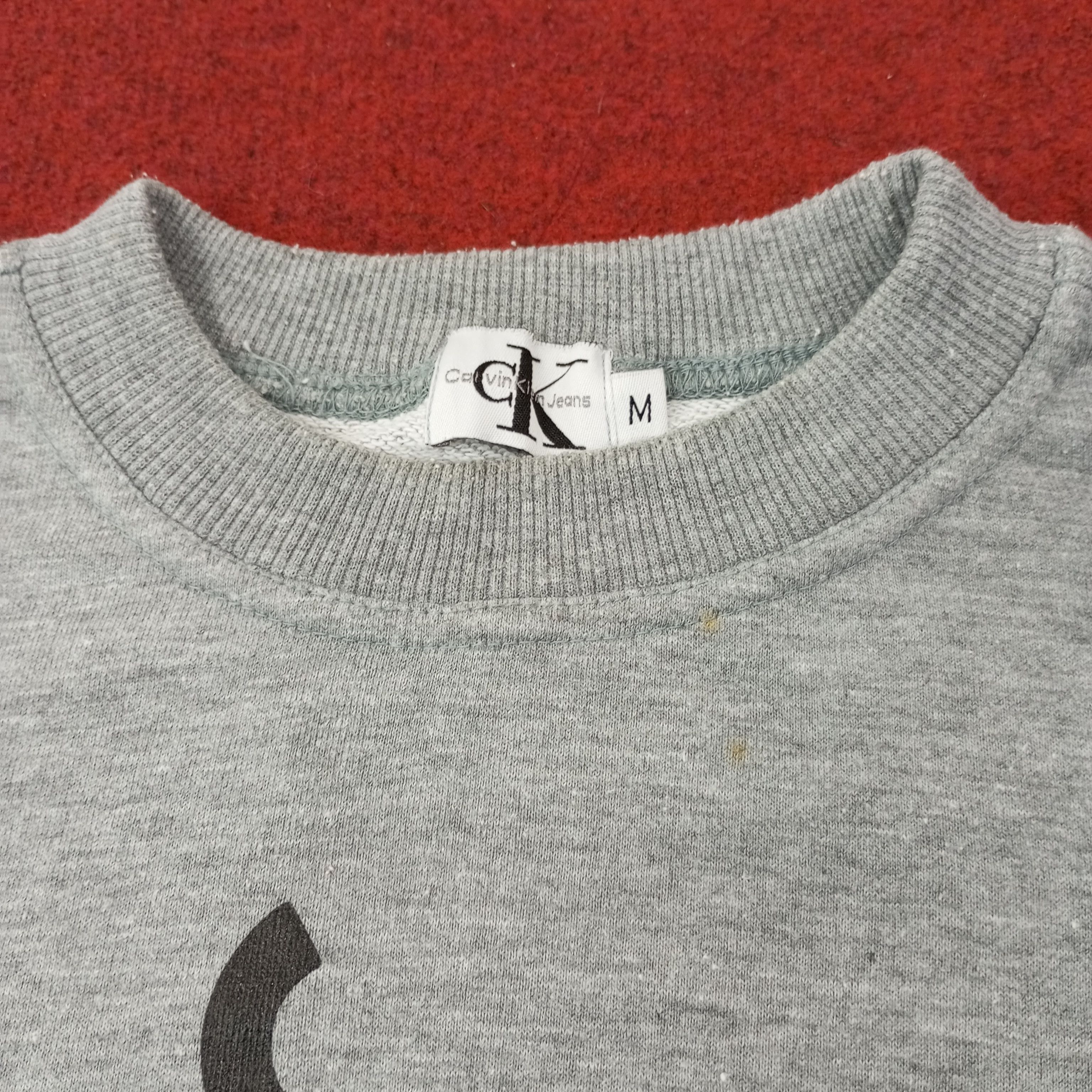 Calvin Klein Calvin Klein Fashion Brand Sweatshirt c251n1 Size US M / EU 48-50 / 2 - 3 Thumbnail