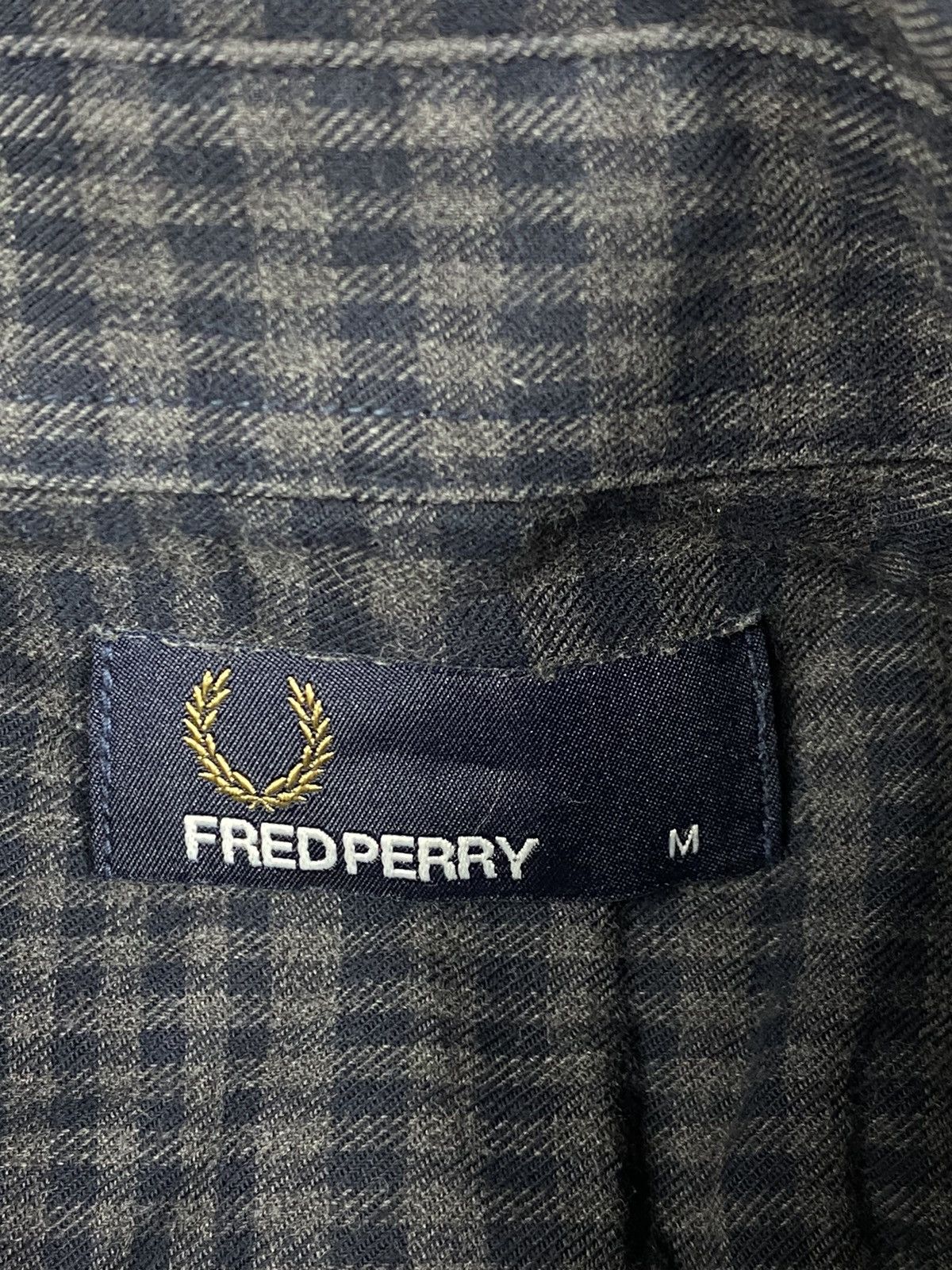Fred Perry Y2K Fred Perry Button Up Checkered Shirt Size US M / EU 48-50 / 2 - 11 Thumbnail