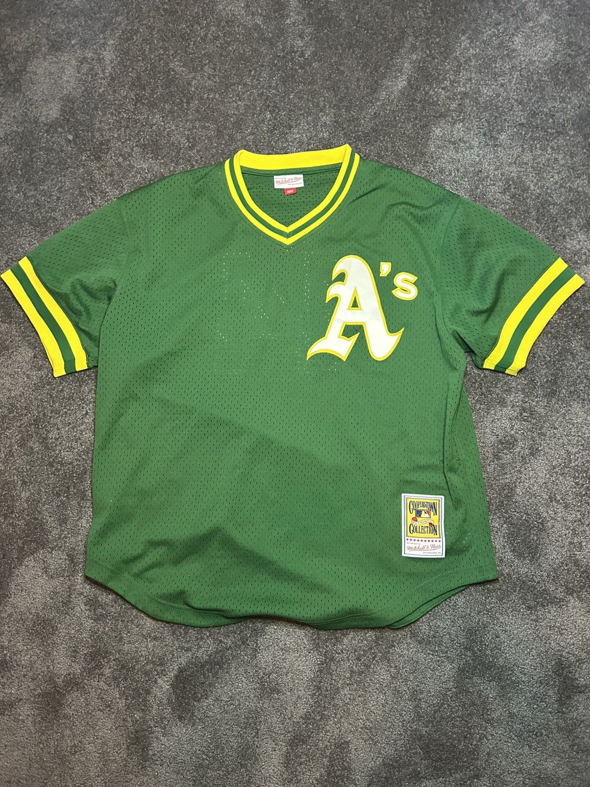 Mitchell & Ness Men's Reggie Jackson Kelly Green Authentic Pullover Jersey Size US XL / EU 56 / 4 - 1 Thumbnail