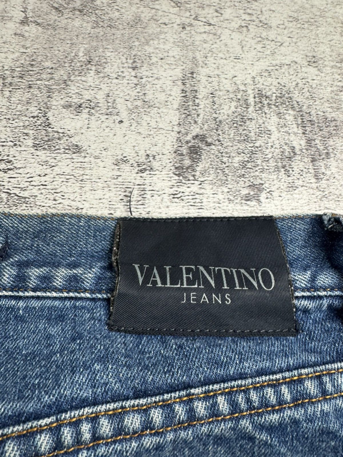 Valentino Valentino Italian Blue Men’s 33/33 Straight Classic Vintage Jeans Pants Trousers Size US 33 - 7 Thumbnail