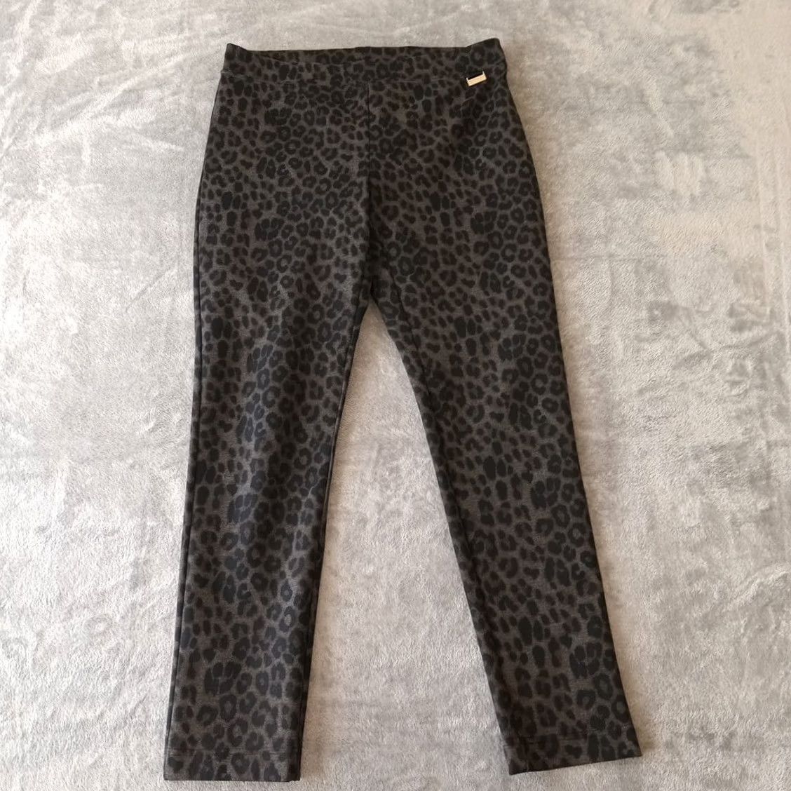 Calvin Klein Calvin Klein Ankle Pants Womens Medium Black Gray Animal Print Pull On Skinny Size 32" / US 10 / IT 46 - 2 Thumbnail
