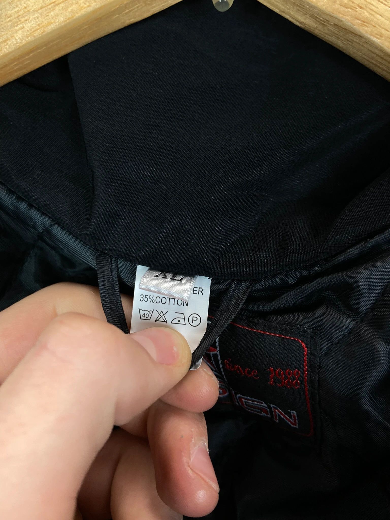 Vintage Vintage Jack Daniel’s Black Jacket Size XL Size US XL / EU 56 / 4 - 4 Thumbnail