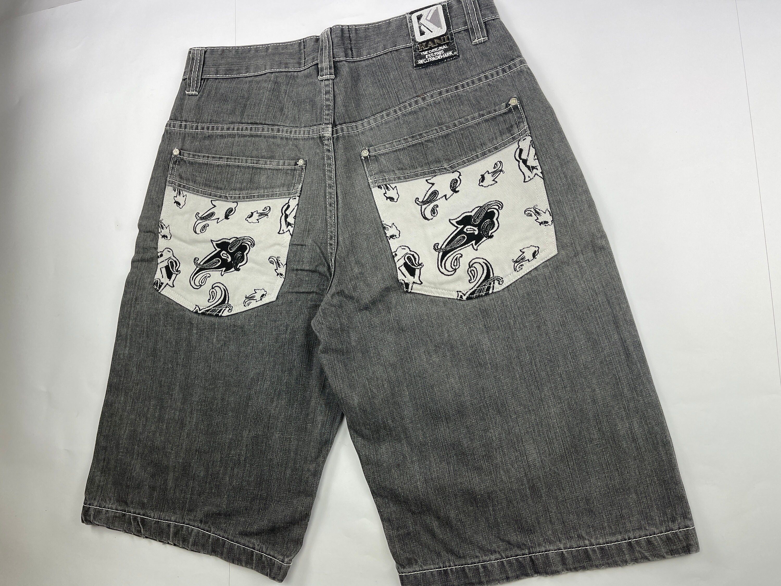 Karl Kani KARL KANI shorts, vintage hip hop baggy jeans, 90s size W 34 Size US 34 / EU 50 - 3 Thumbnail