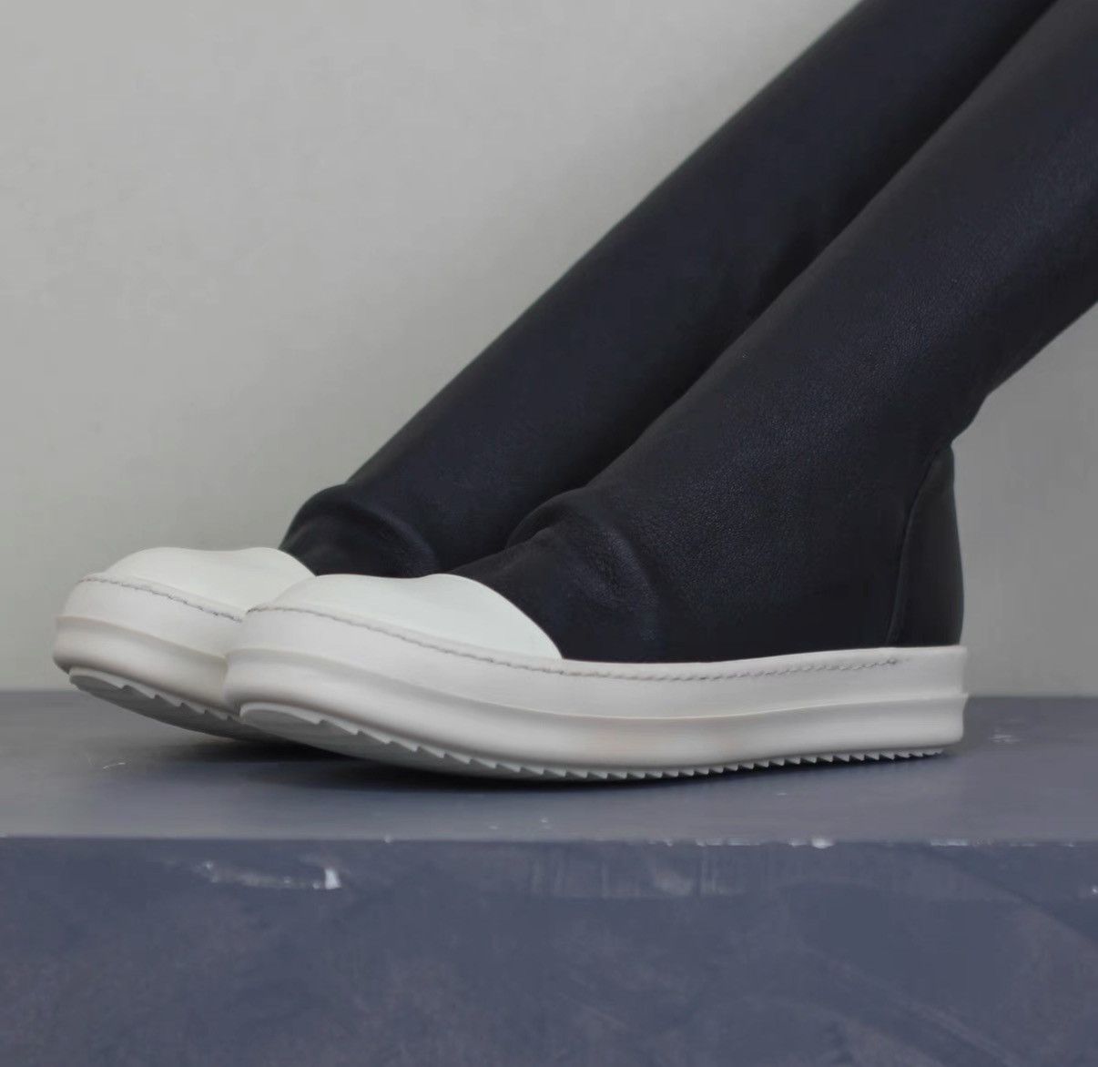 Rick Owens Rick Owens Mainline Lambskin "God" Boots/Long Boots (Unisex) Size US 5 / IT 35 - 2 Thumbnail