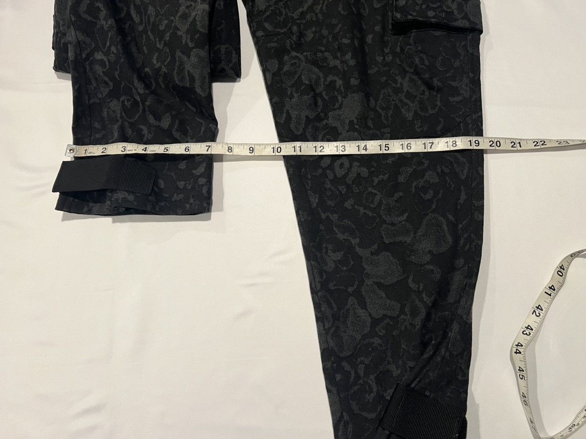 Dior Dior KAWS Kim Jones Alyx men’s tech pants. 52/36. $1850 Size US 36 / EU 52 - 8 Thumbnail