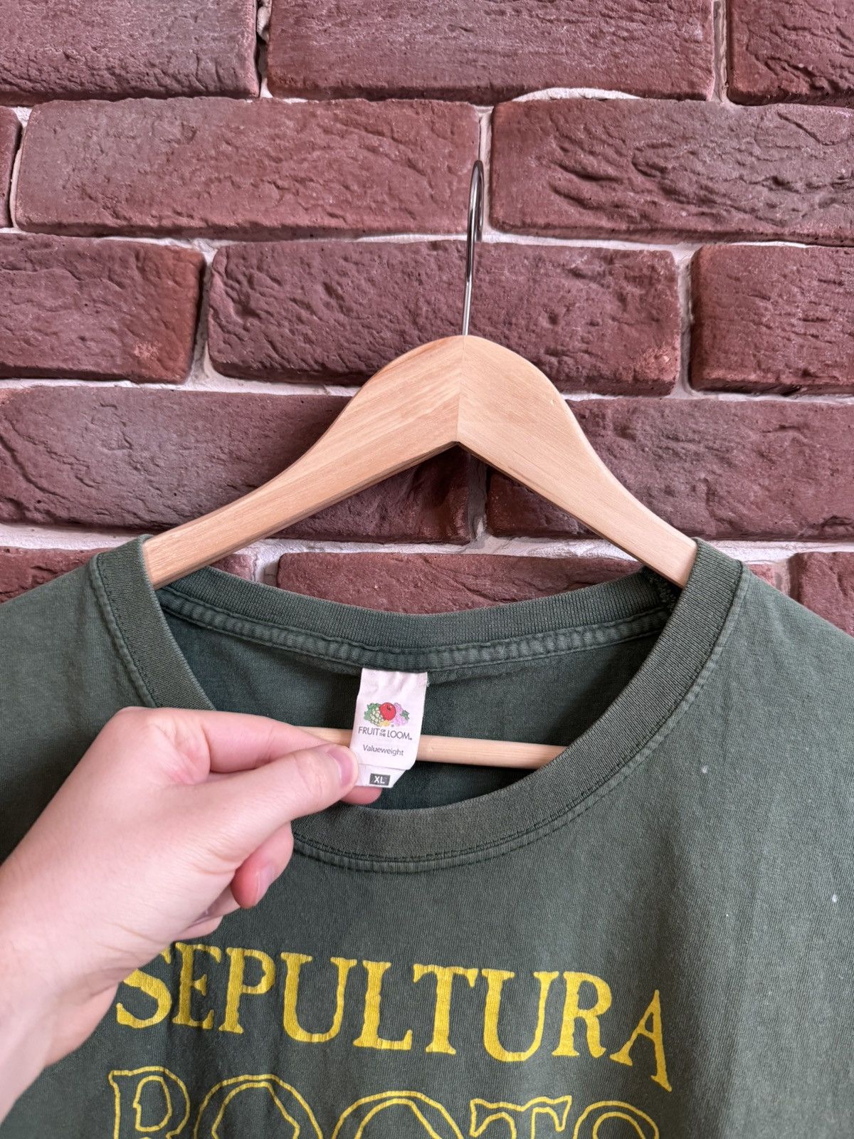 Band Tees Rare Sepultura Roots 30 years Metal Band Tee Grail XL green Size US XL / EU 56 / 4 - 5 Thumbnail