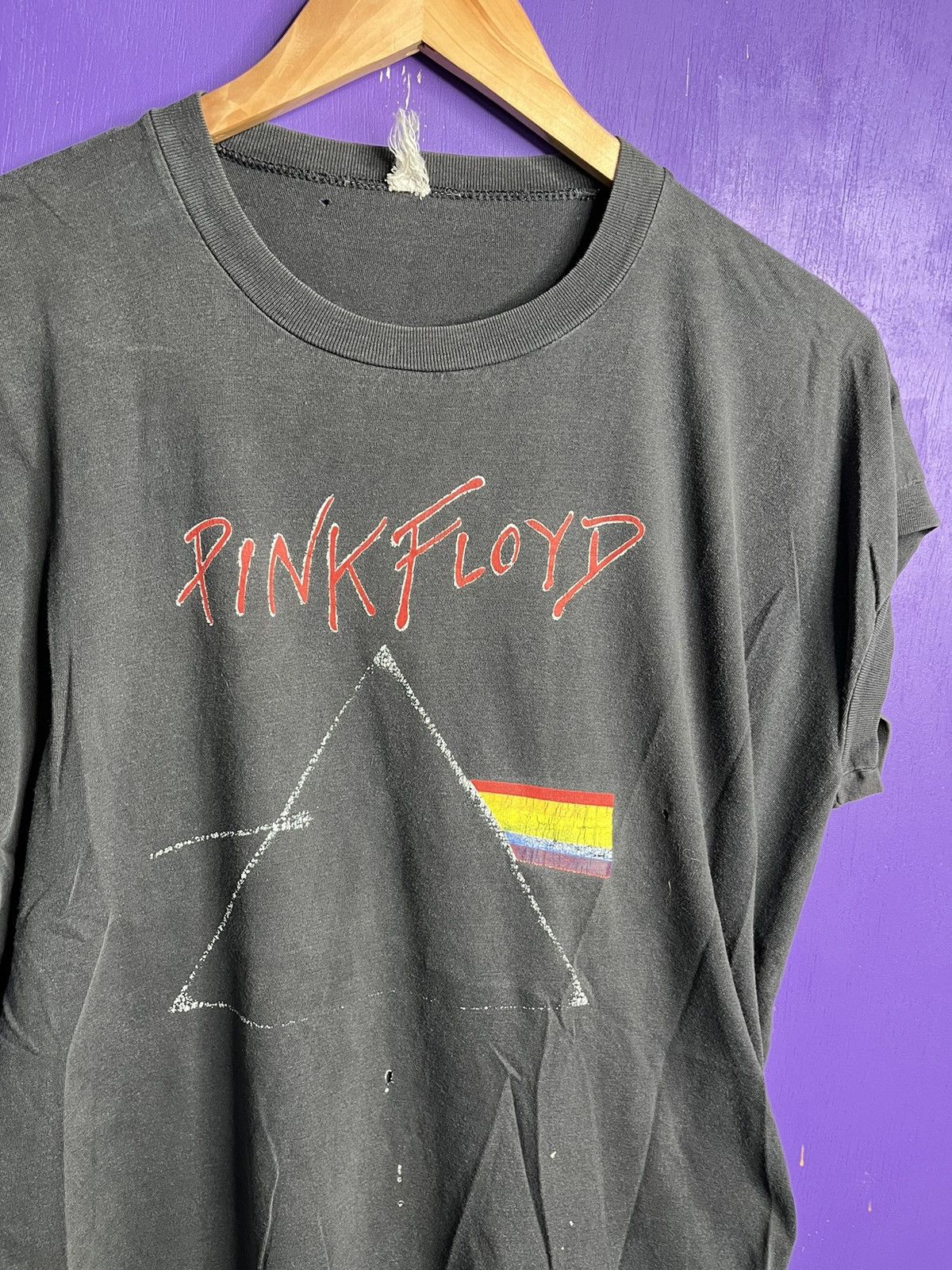 Band Tees × Vintage Vintage 80s Pink Floyd dark side of the moon cutoff Size US L / EU 52-54 / 3 - 3 Thumbnail