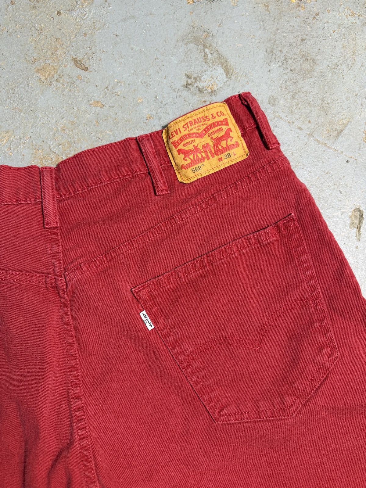 Levi's Red Levi’s Shorts Size US 38 / EU 54 - 3 Thumbnail