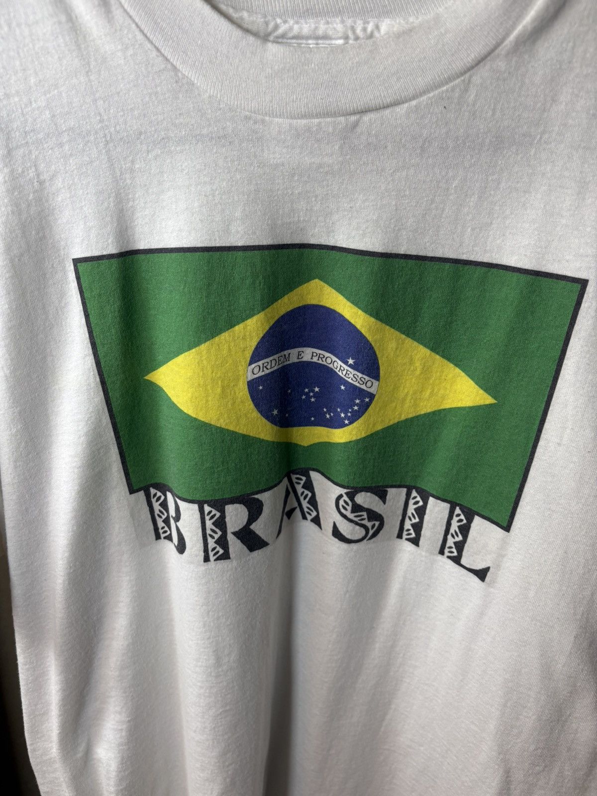 Fruit Of The Loom × Vintage 1990’s Brazil Soccer T-Shirt Size US XL / EU 56 / 4 - 2 Thumbnail