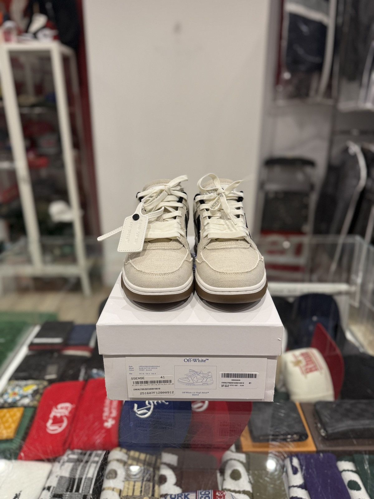 Off-White Off-White Out Of Office White Black Gum Size: 41 EU / 8 US Size US 8 / EU 41 - 3 Thumbnail