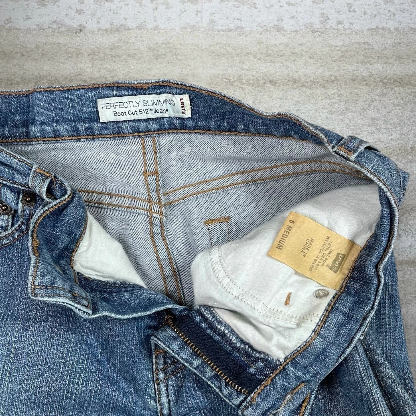 Levi's Vintage Y2K Levis Jeans 512 Womens 6 Slim Bootcut Light Wash Size 28" / US 6 / IT 42 - 4 Thumbnail