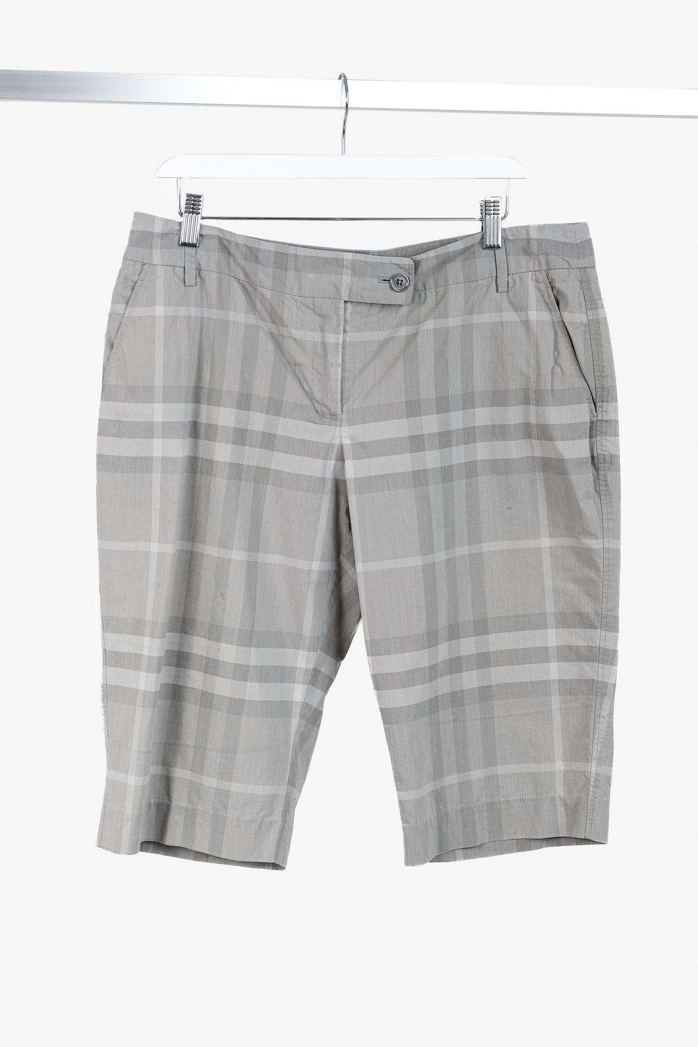 Burberry Burberry Slim City Grey Check Bermuda Shorts Size 34" / US 12 / IT 48 - 1 Thumbnail