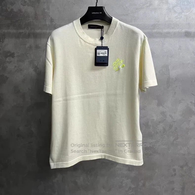 Louis Vuitton Louis Vuitton White Embroidered Short Sleeve T. Size US S / EU 44-46 / 1 - 1 Thumbnail