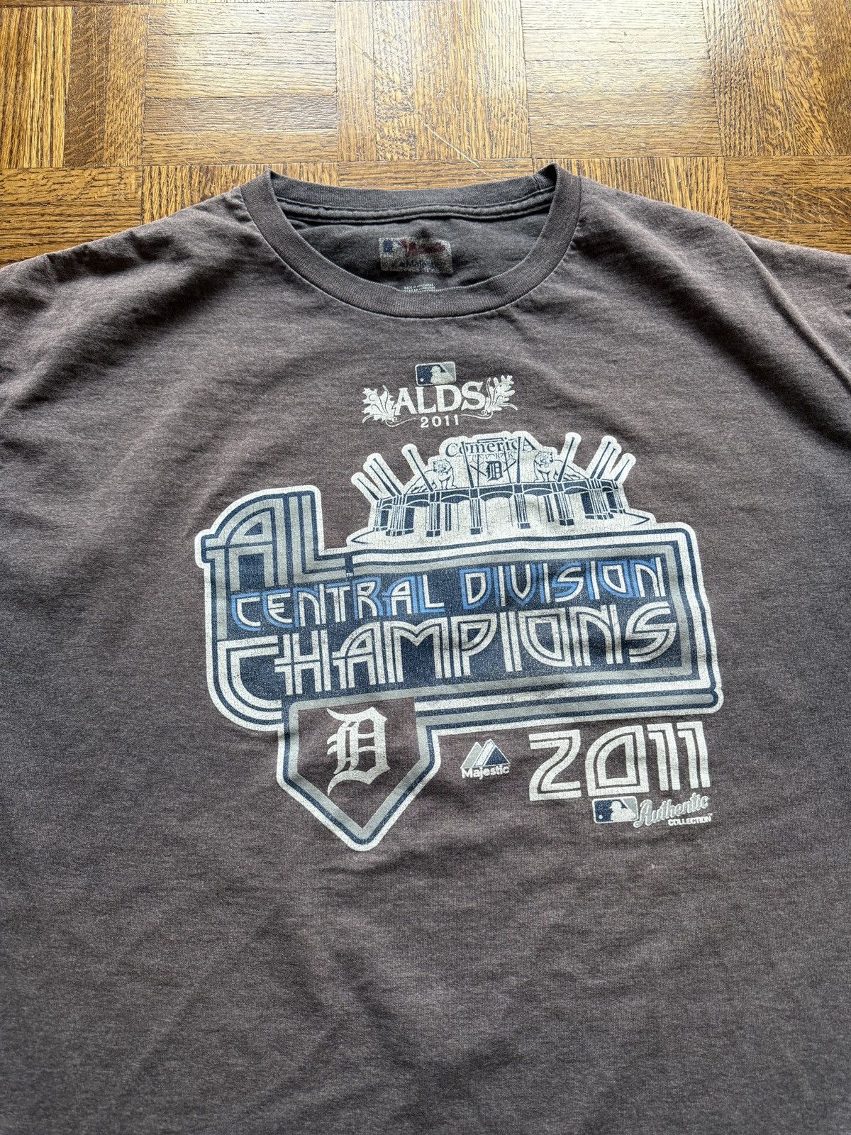 Vintage 2011 Detroit Tigers Division Champions Graphic Tee Size US XL / EU 56 / 4 - 2 Thumbnail