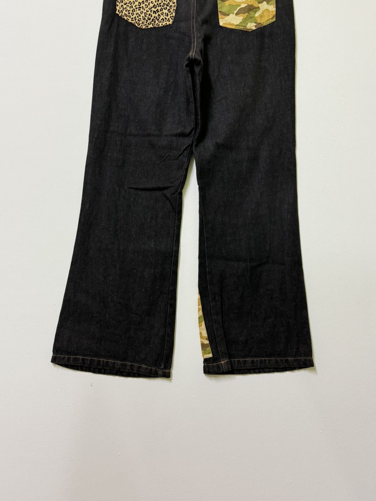 Japanese Brand Flare Double Knee Camouflage Custom Distressed Denim Size US 27 - 10 Thumbnail
