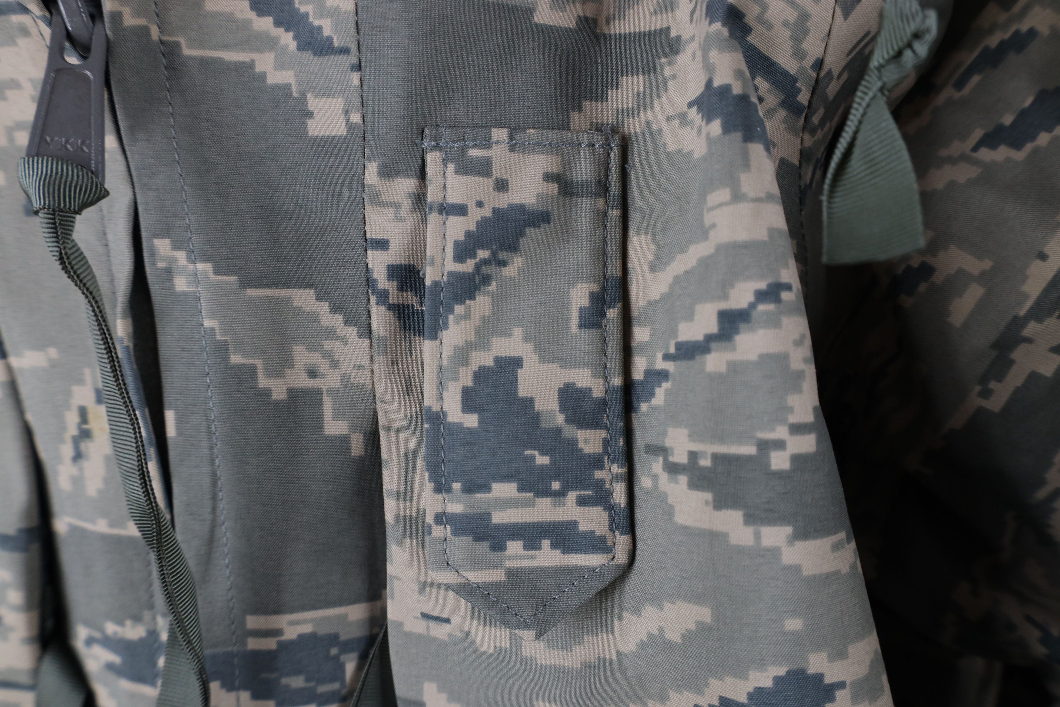 Vintage Vintage US Military Waterproof Stripe Camouflage Jacket Size US M / EU 48-50 / 2 - 5 Thumbnail