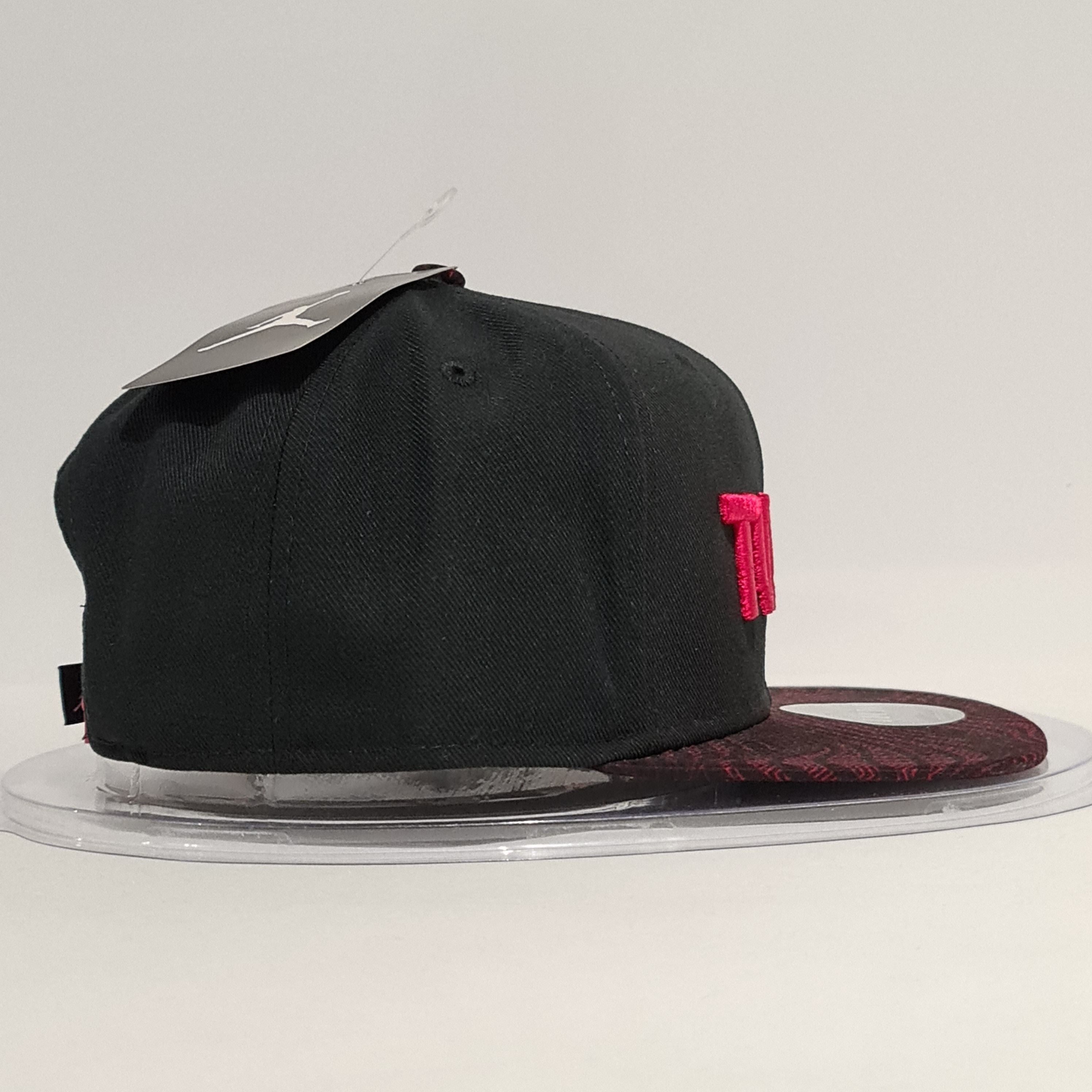 Jordan Brand Jordan Cap Snapback 'TWO3 Flu Game' Black Size ONE SIZE - 4 Thumbnail
