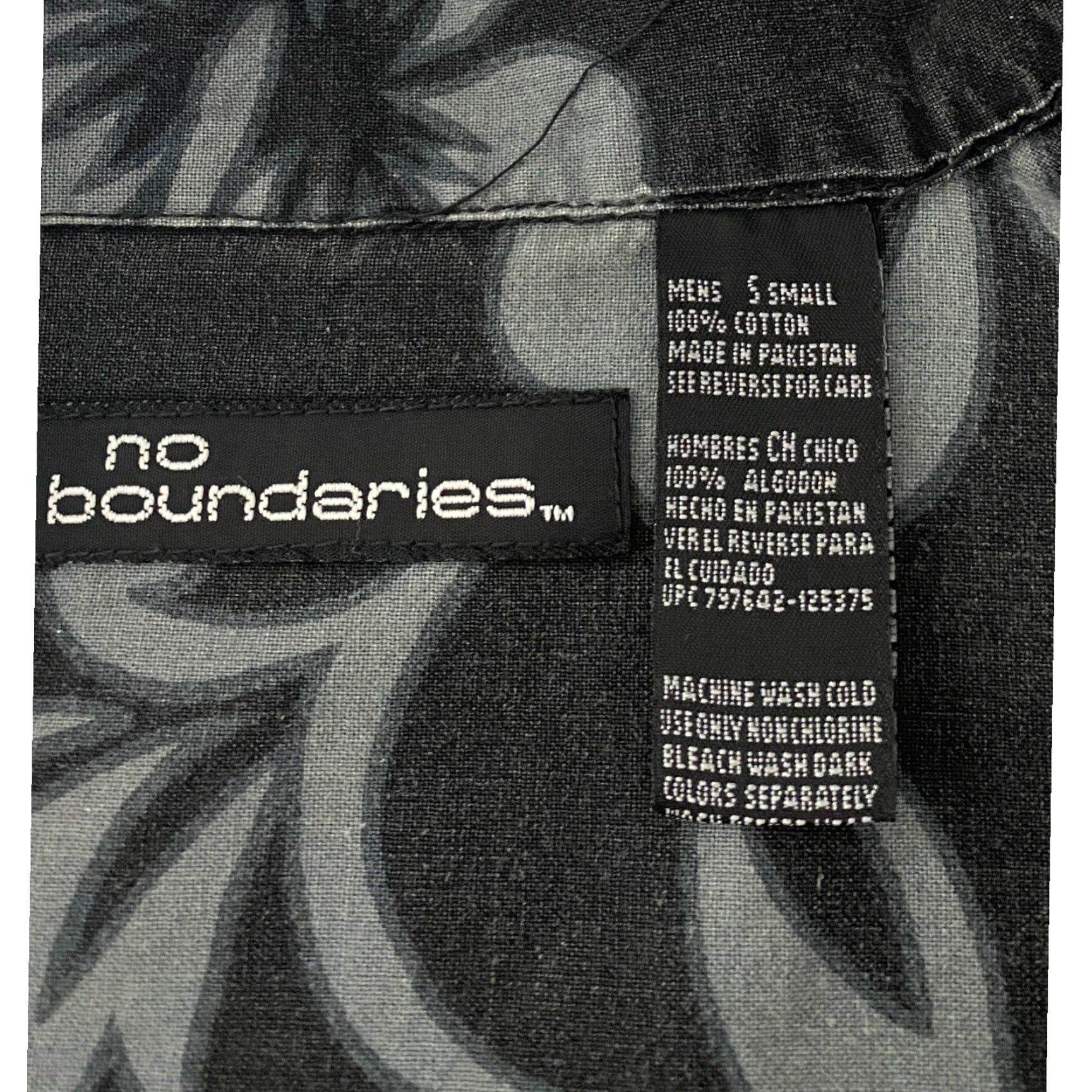 Vintage No Boundaries Mens Small Black Floral Hibiscus Surfboard Hawaiian Shirt Size US S / EU 44-46 / 1 - 3 Thumbnail