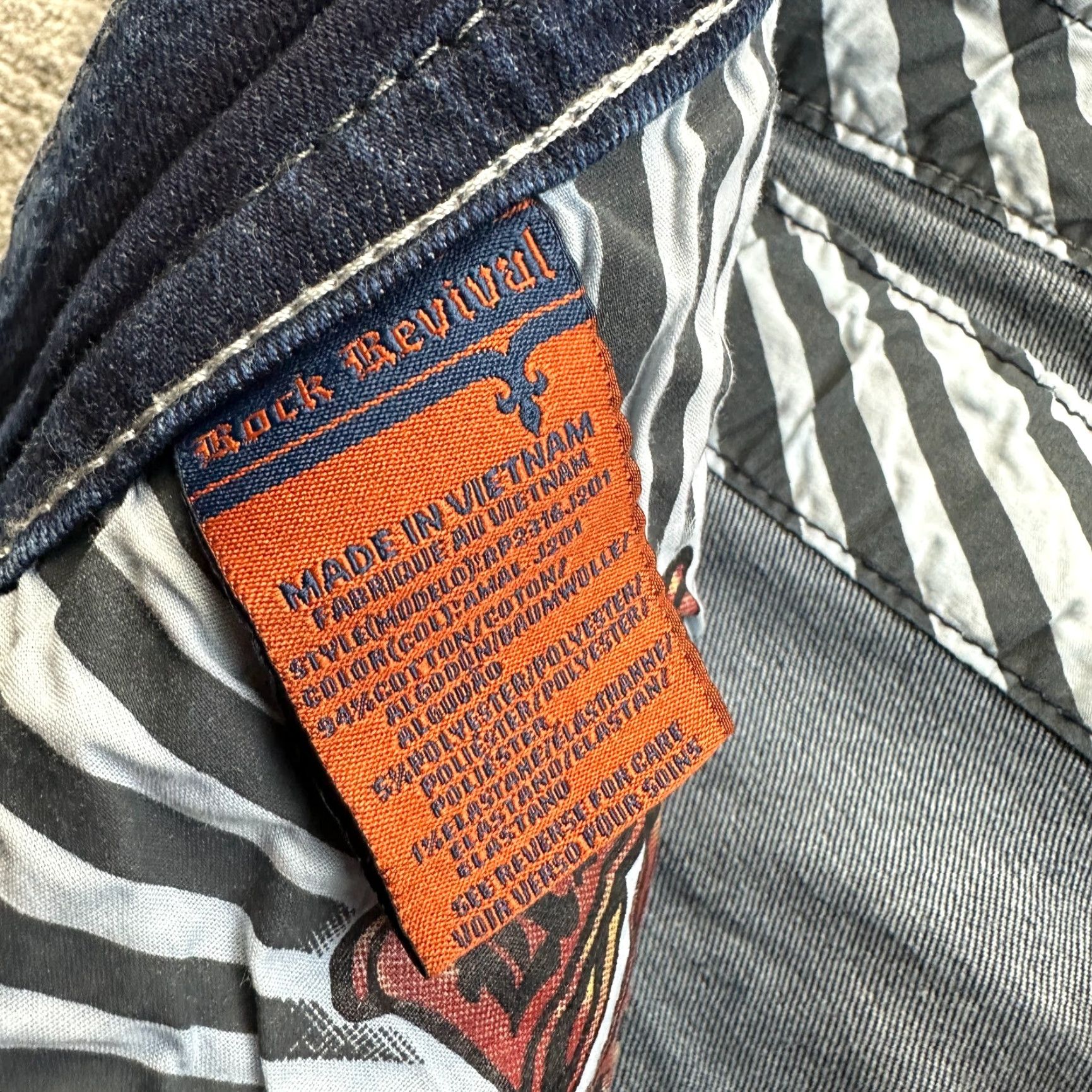 Vintage Rock Revival Jeans Mens 44x33 Blue Denim Straight 90s Regular Cotton Denim Pants Amal} Size US 44 / EU 60 - 5 Thumbnail
