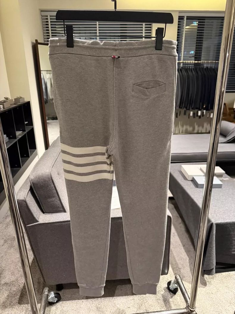 Thom Browne Thom browne Size 1 Classic four-bar sports pants 2504-Next Size US 27 - 2 Thumbnail