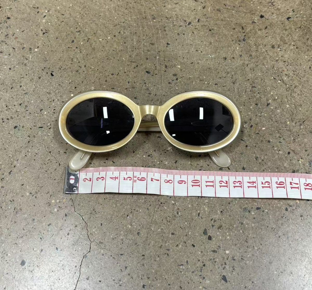 Chanel Chanel y2k style Sunglasses 07801 Size ONE SIZE - 8 Thumbnail