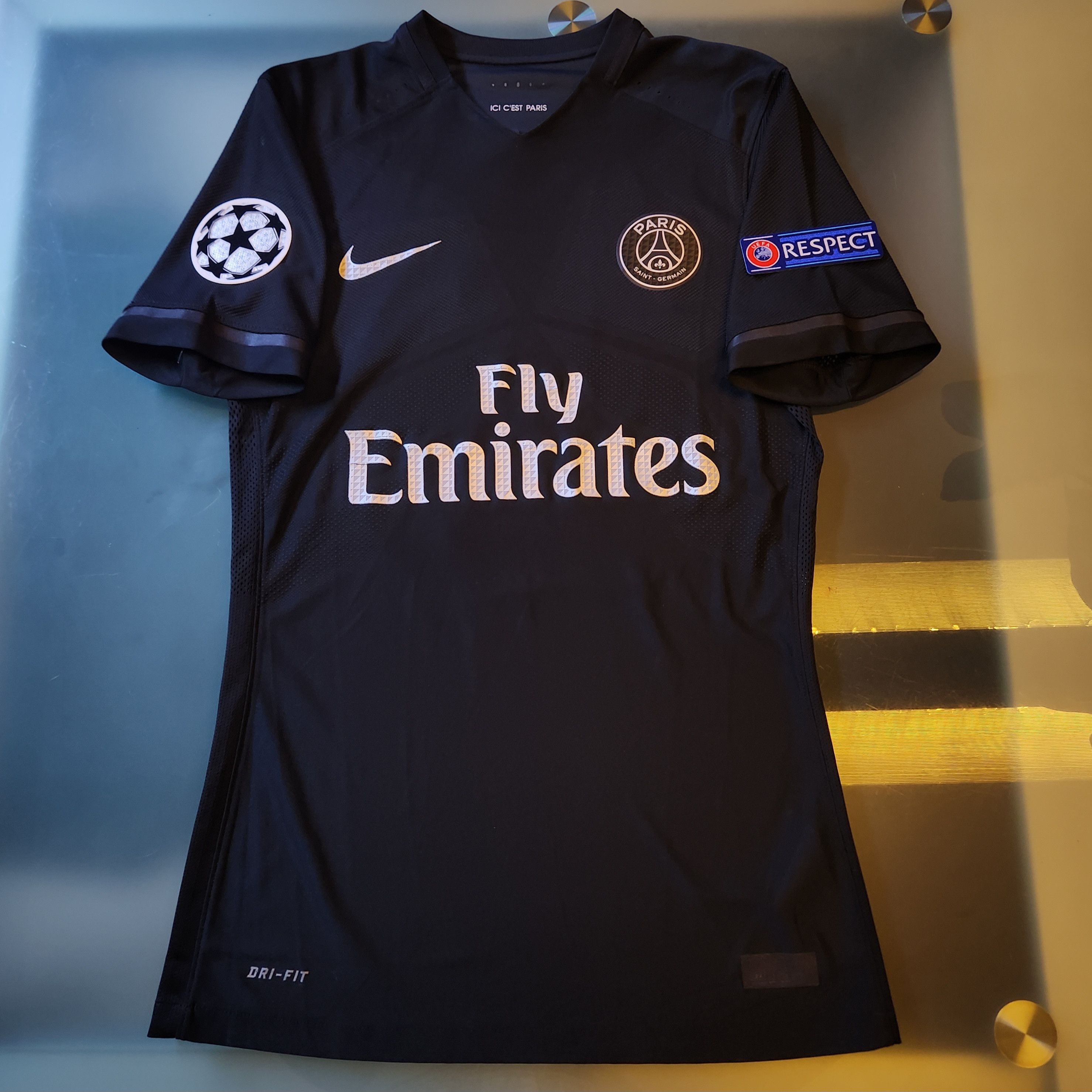 Nike Authentic Player Issue PSG Paris 2015-2016 3rd Third Jersey Size US M / EU 48-50 / 2 - 2 Thumbnail