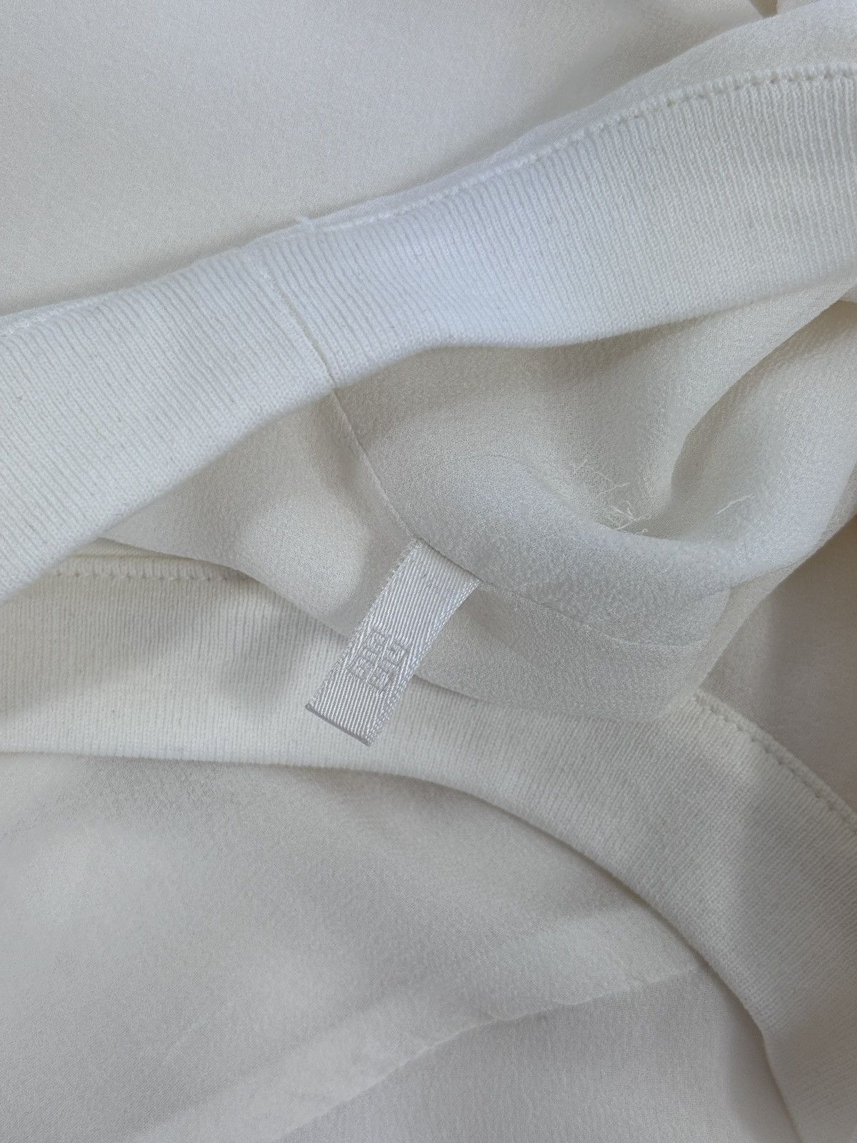 Givenchy LOGO EMBROIDERED SILK T-SHIRT Size US M / EU 48-50 / 2 - 6 Thumbnail