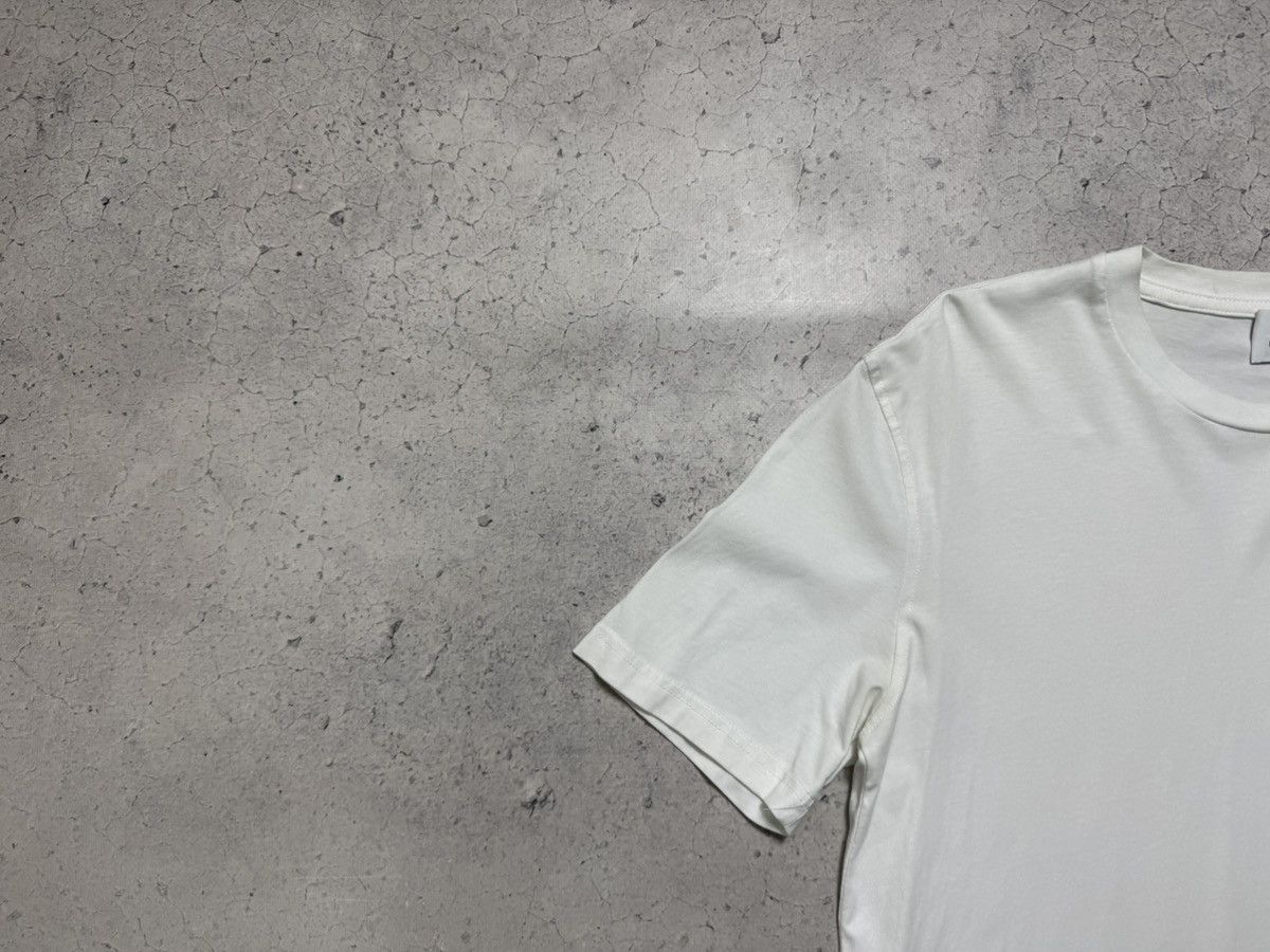 Burberry Burberry London England White T-Shirt Size M Size US M / EU 48-50 / 2 - 3 Thumbnail