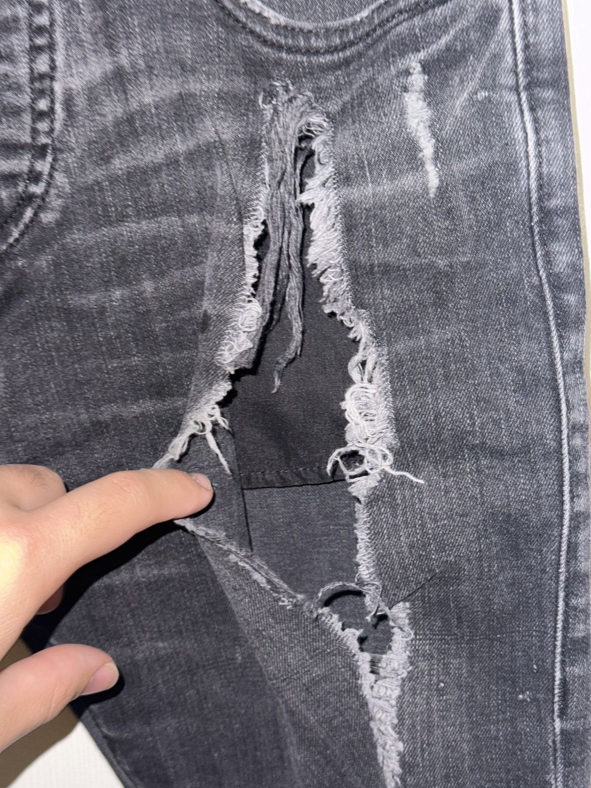 True Religion True Religion x Russell Westbrook Distressed Jeans 28x30 Size US 28 / EU 44 - 9 Thumbnail