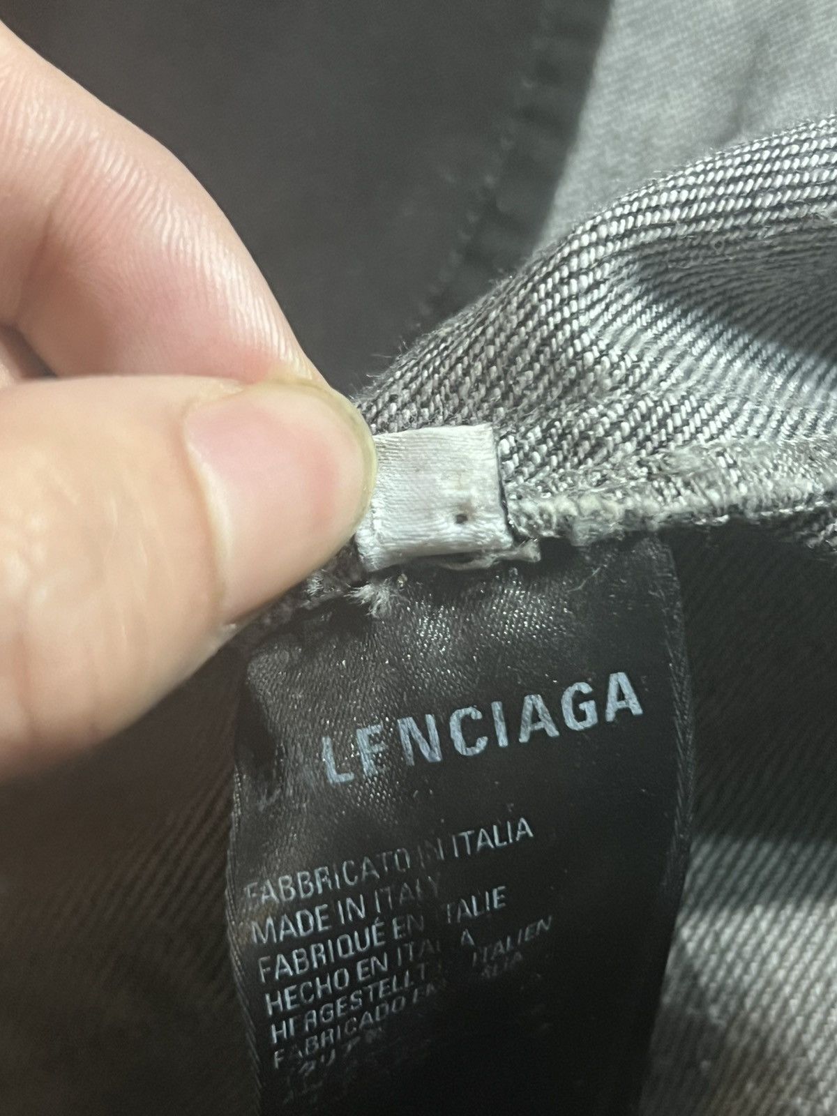 Balenciaga SS21 Balenciaga Red Carpet Destroyed Distressed Skater Denim Size US 30 / EU 46 - 13 Thumbnail