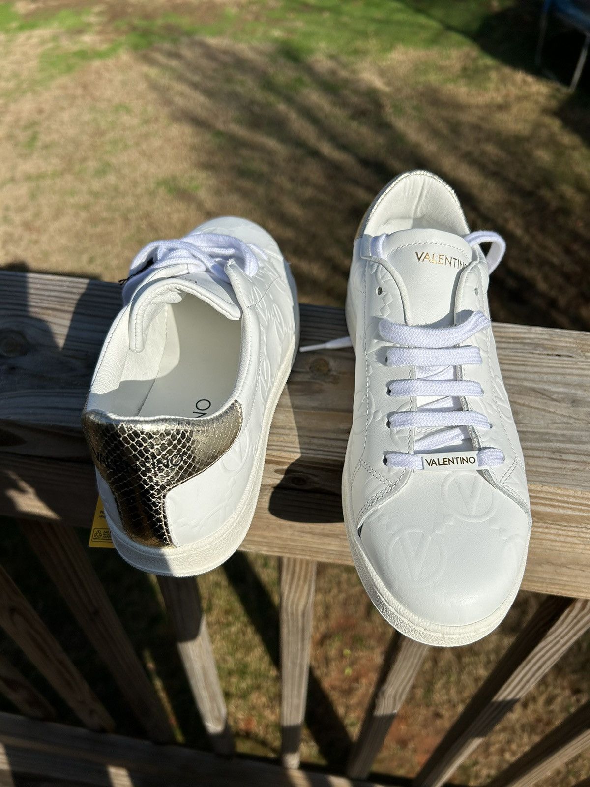Mario Valentino Valentino White Sneakers with Cream Detail Size US 9 / IT 39 - 7 Thumbnail