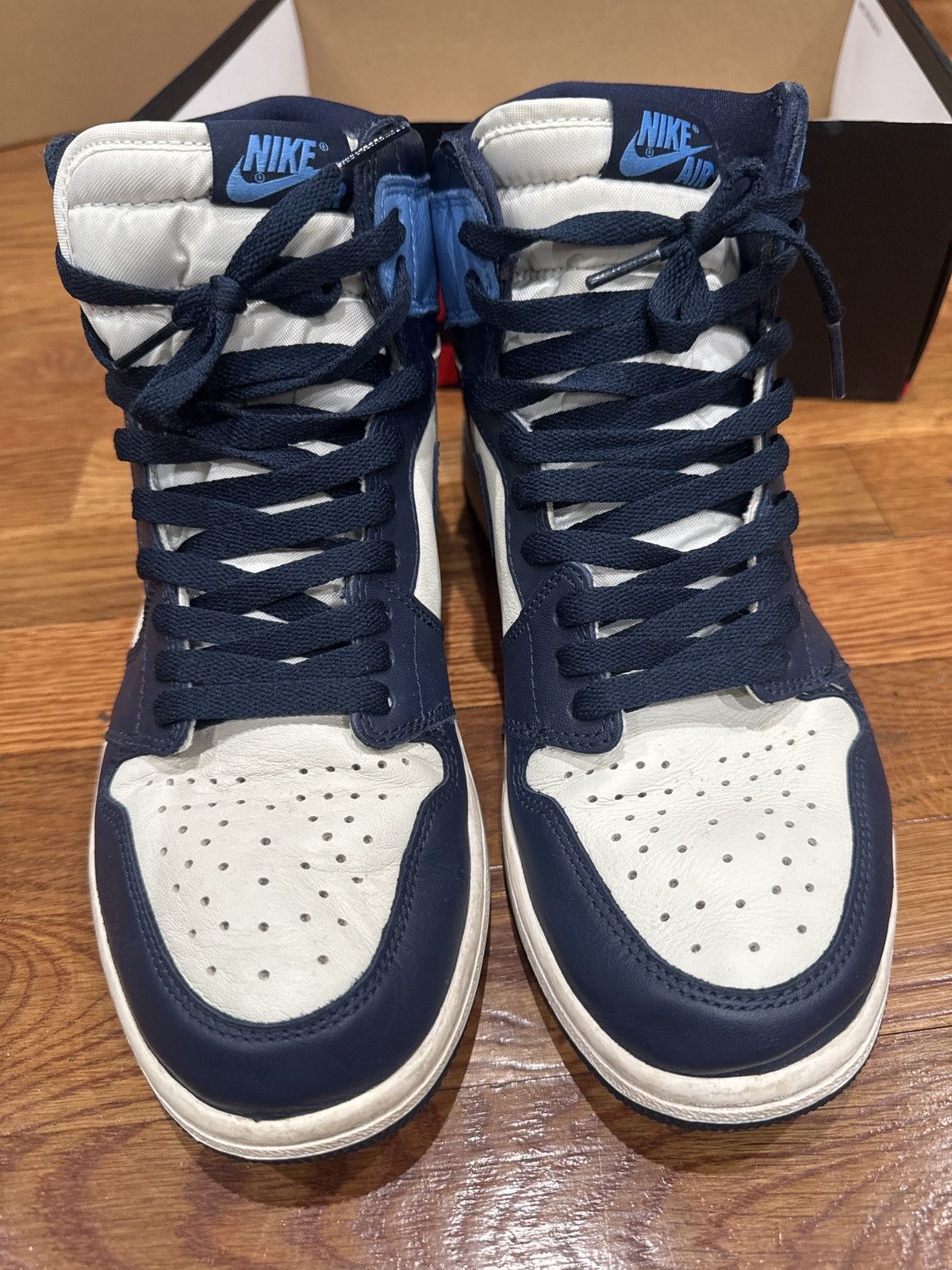 Jordan Brand × Nike Air Jordan 1 Retro High OG Obsidian Size US 9.5 / EU 42-43 - 5 Thumbnail